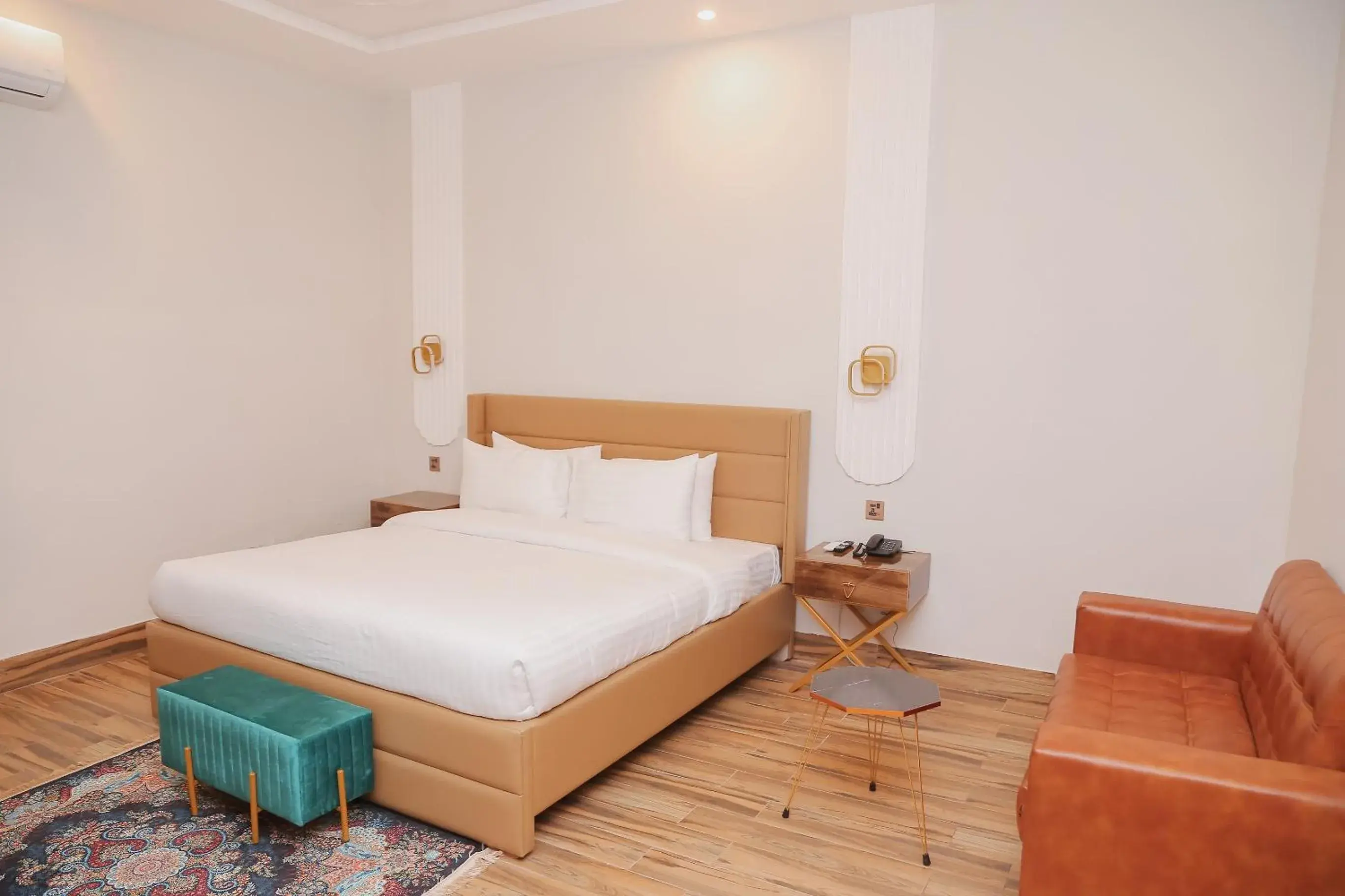 Deluxe Double Room in Grand Shalimar Hotel Deluxe Double Room in Grand Shalimar Hotel