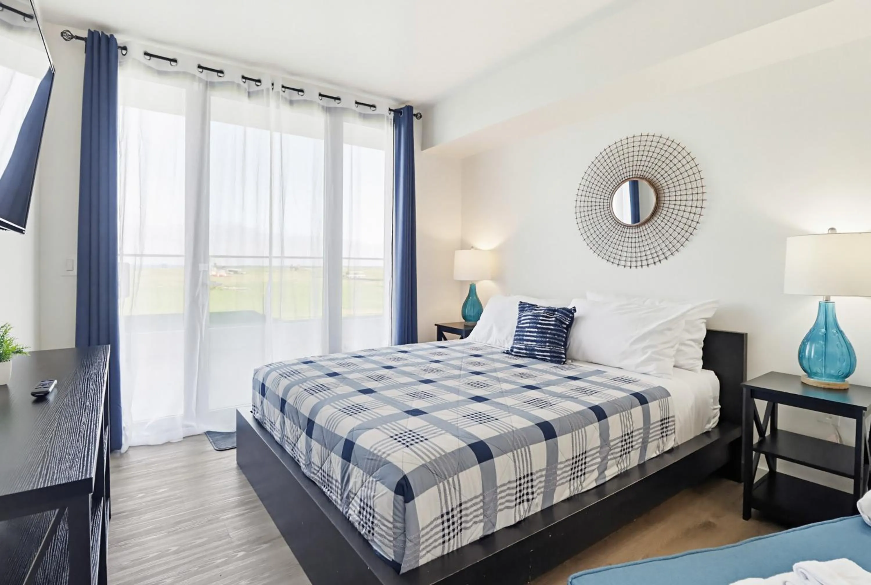 Bed in Ocean Park 03