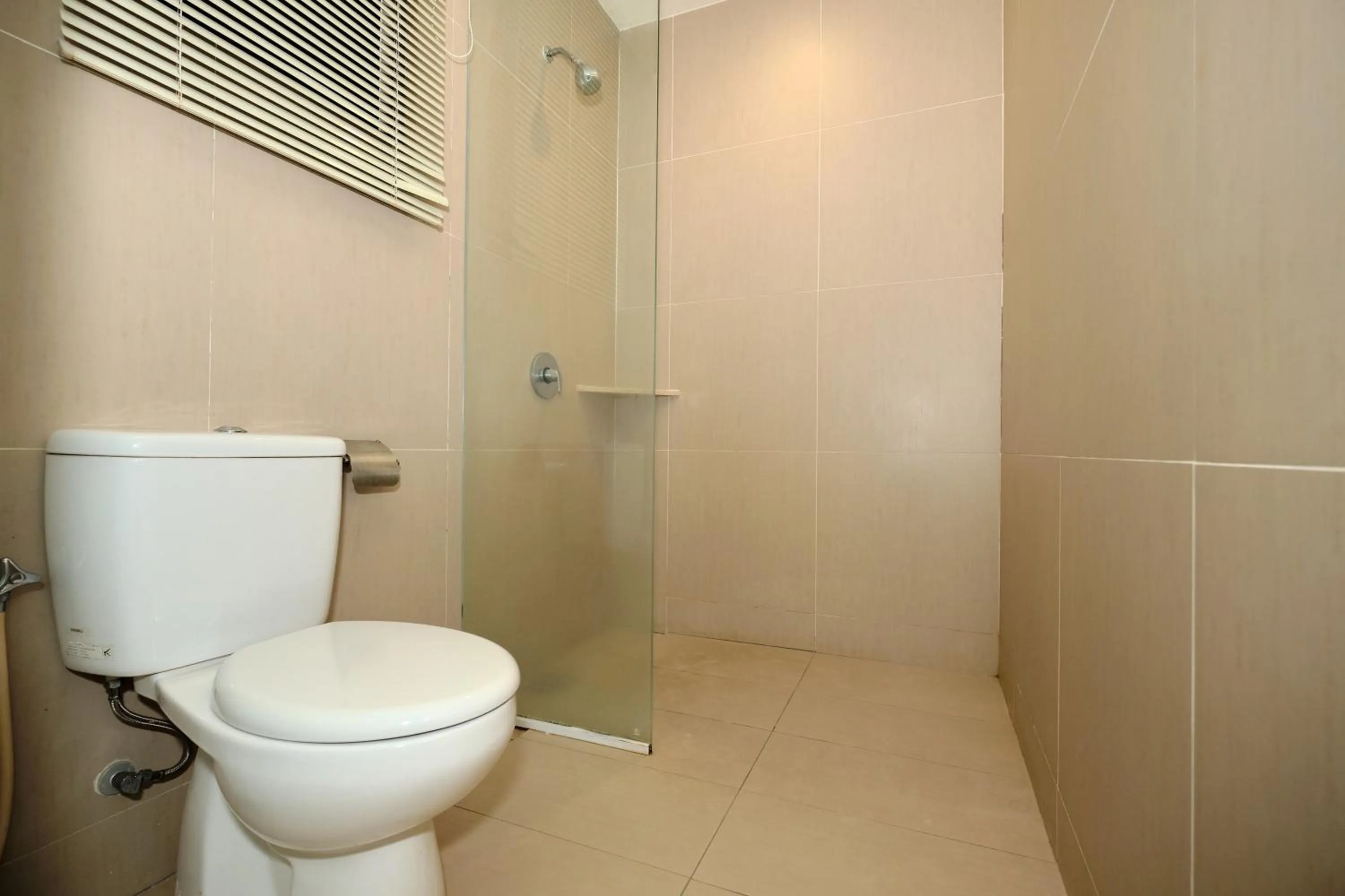 Shower in Memoire Hornbill Hotel Kuching Sarawak