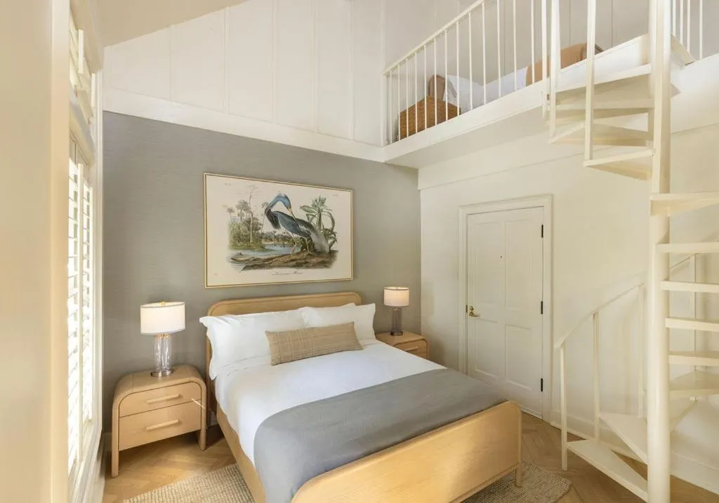 Bed in Garden District Hotel