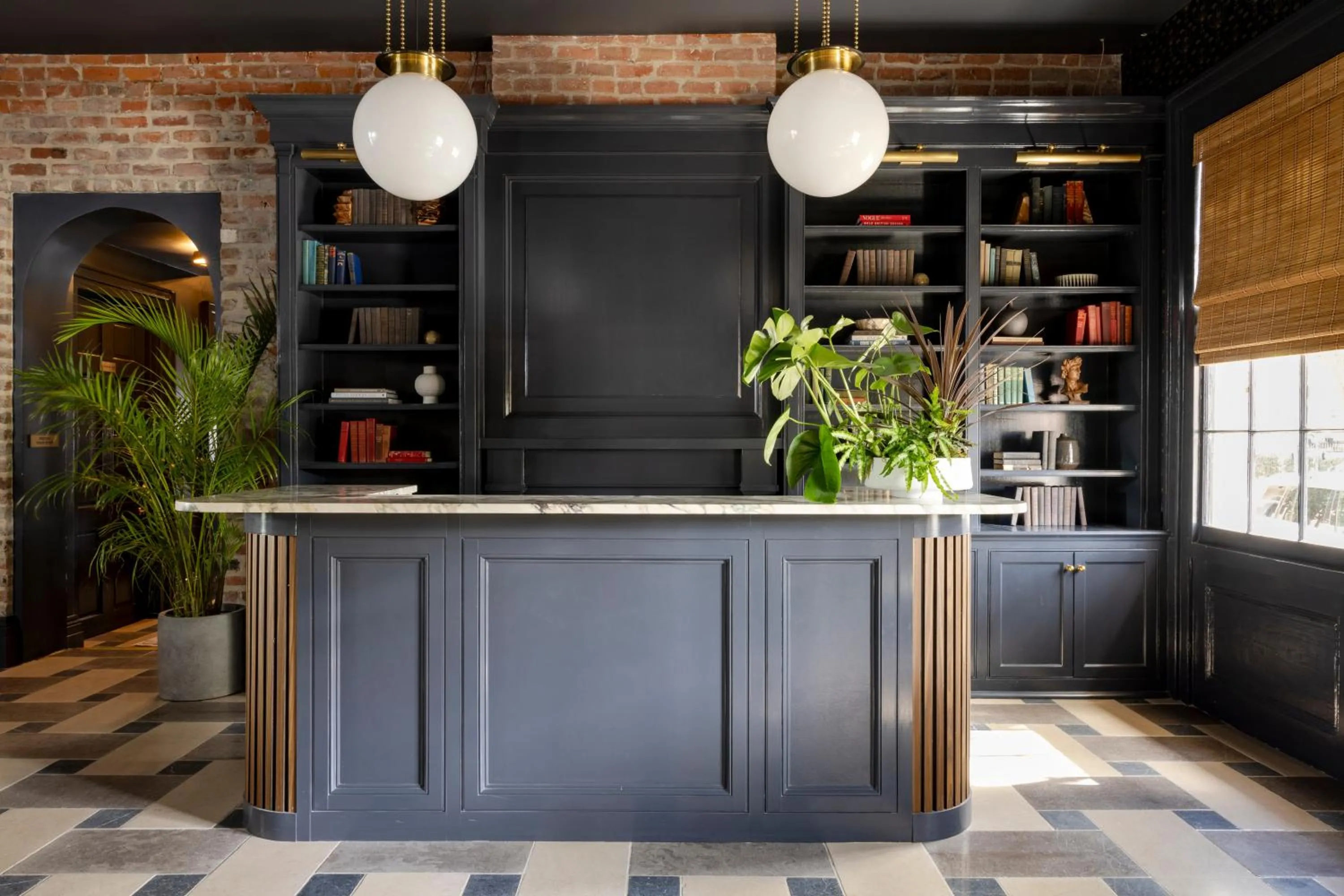 Garden District Hotel