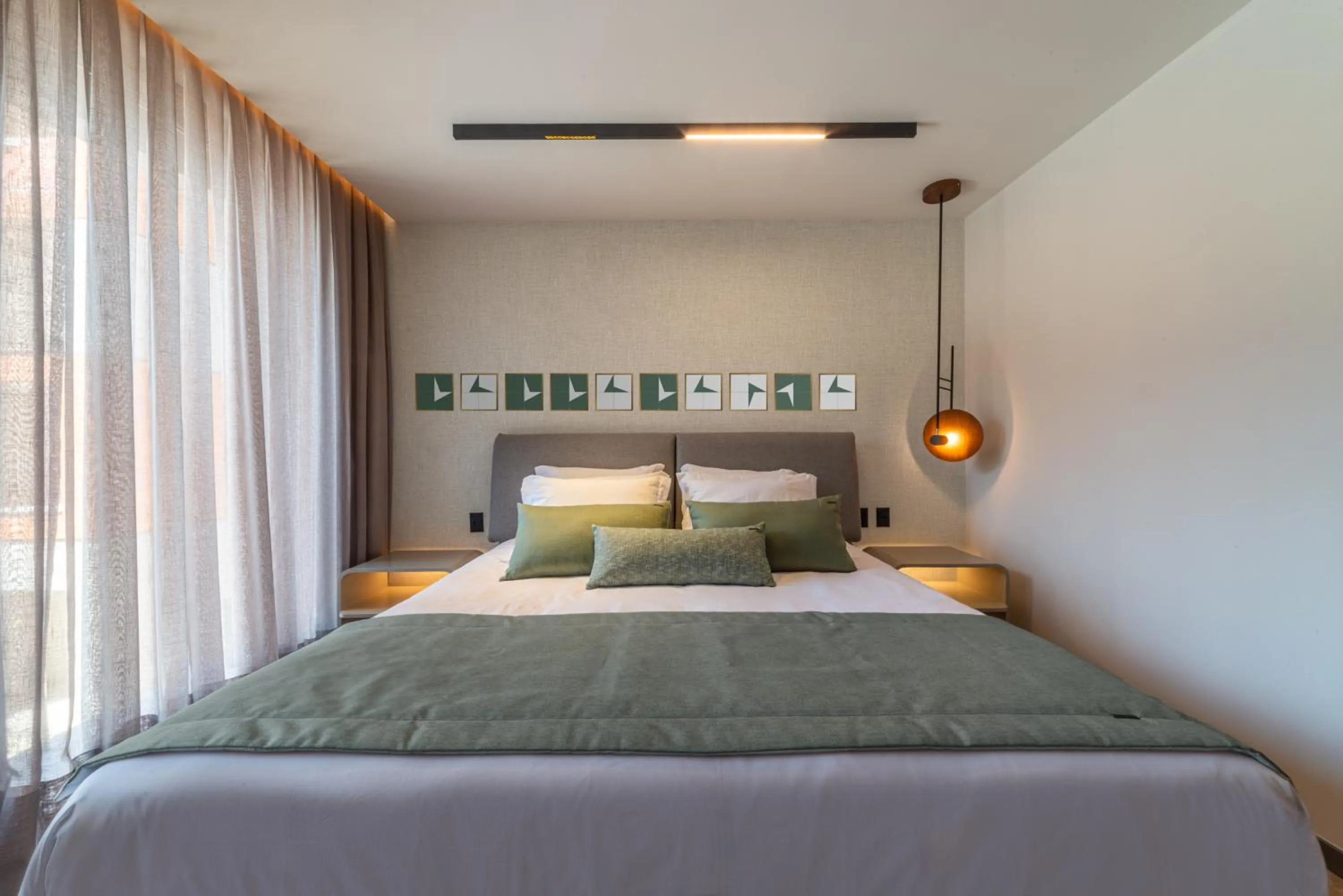 Bedroom, Bed in Laghetto Stilo Garden