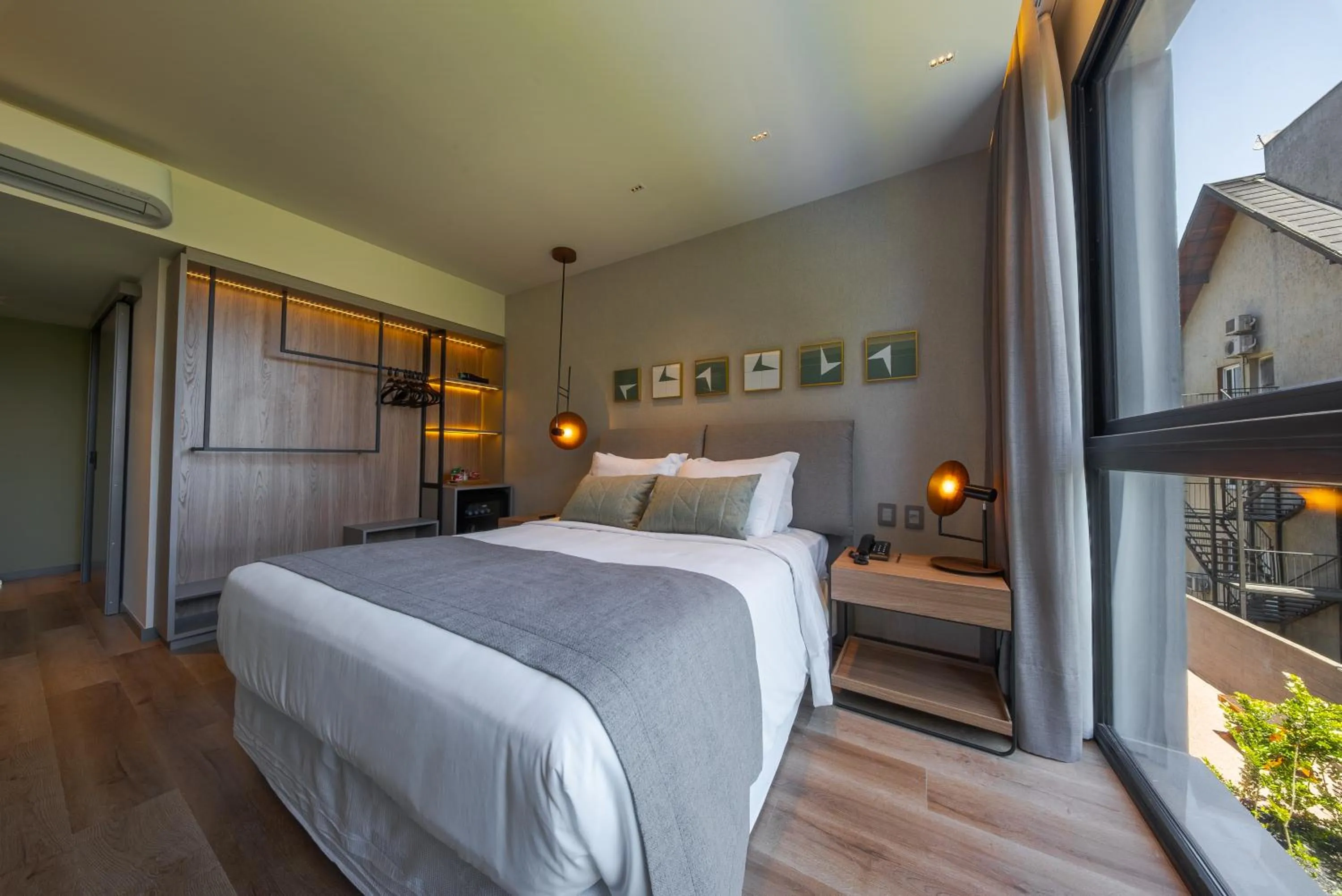 Bed in Laghetto Stilo Garden