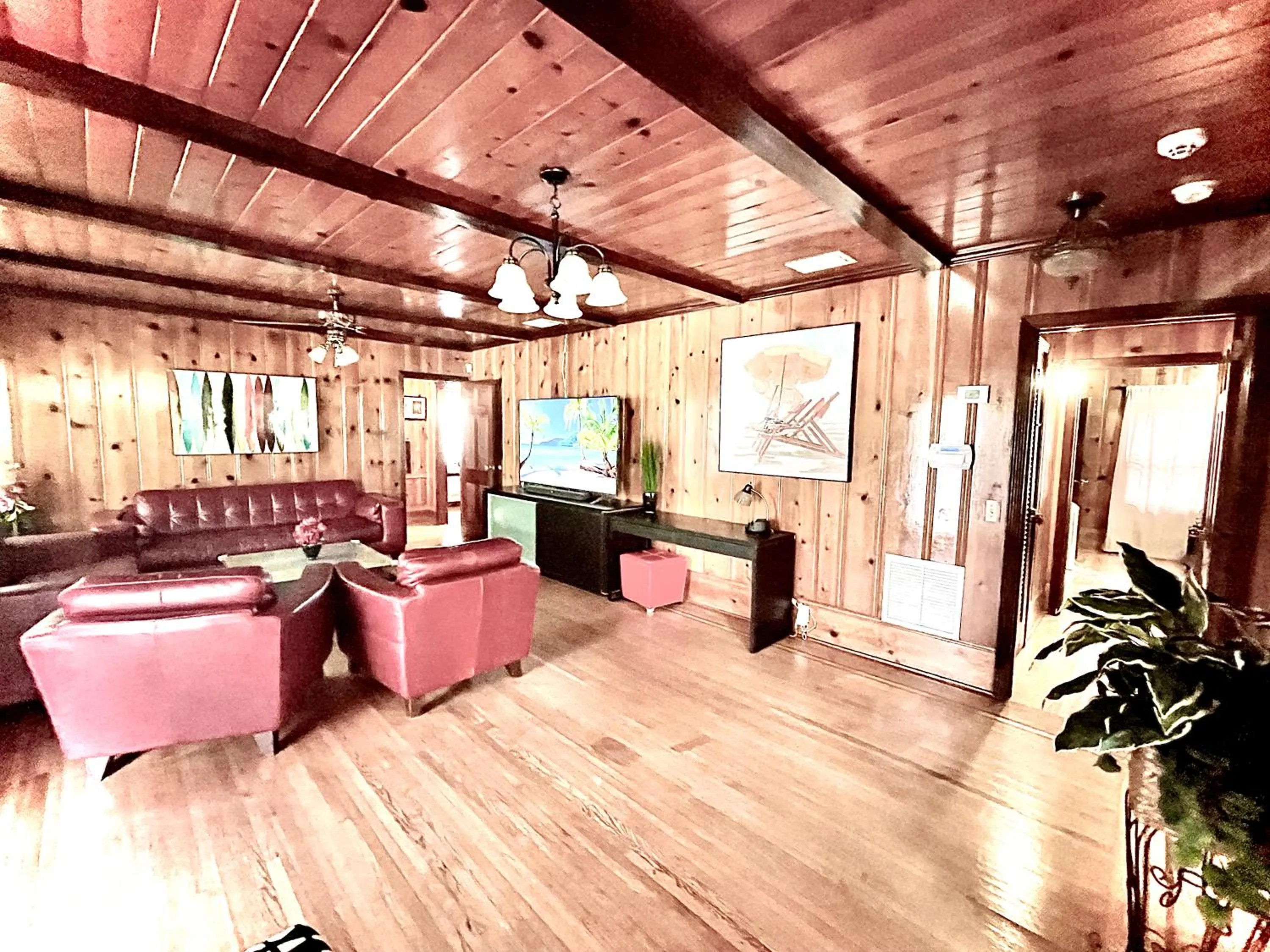 Large 4BR, 4BA House Beach, Entertainment, Nightlife