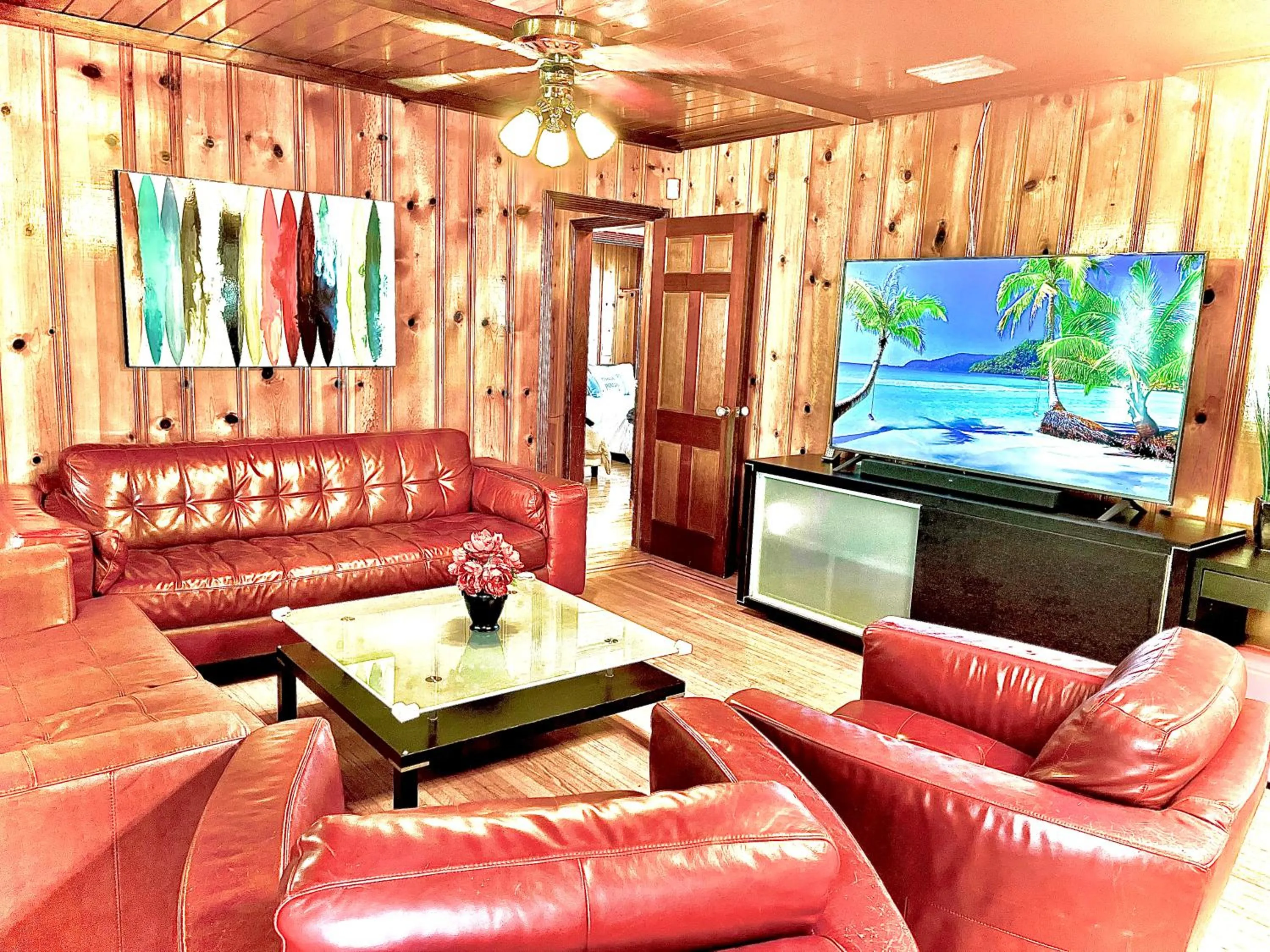 Large 4BR, 4BA House Beach, Entertainment, Nightlife