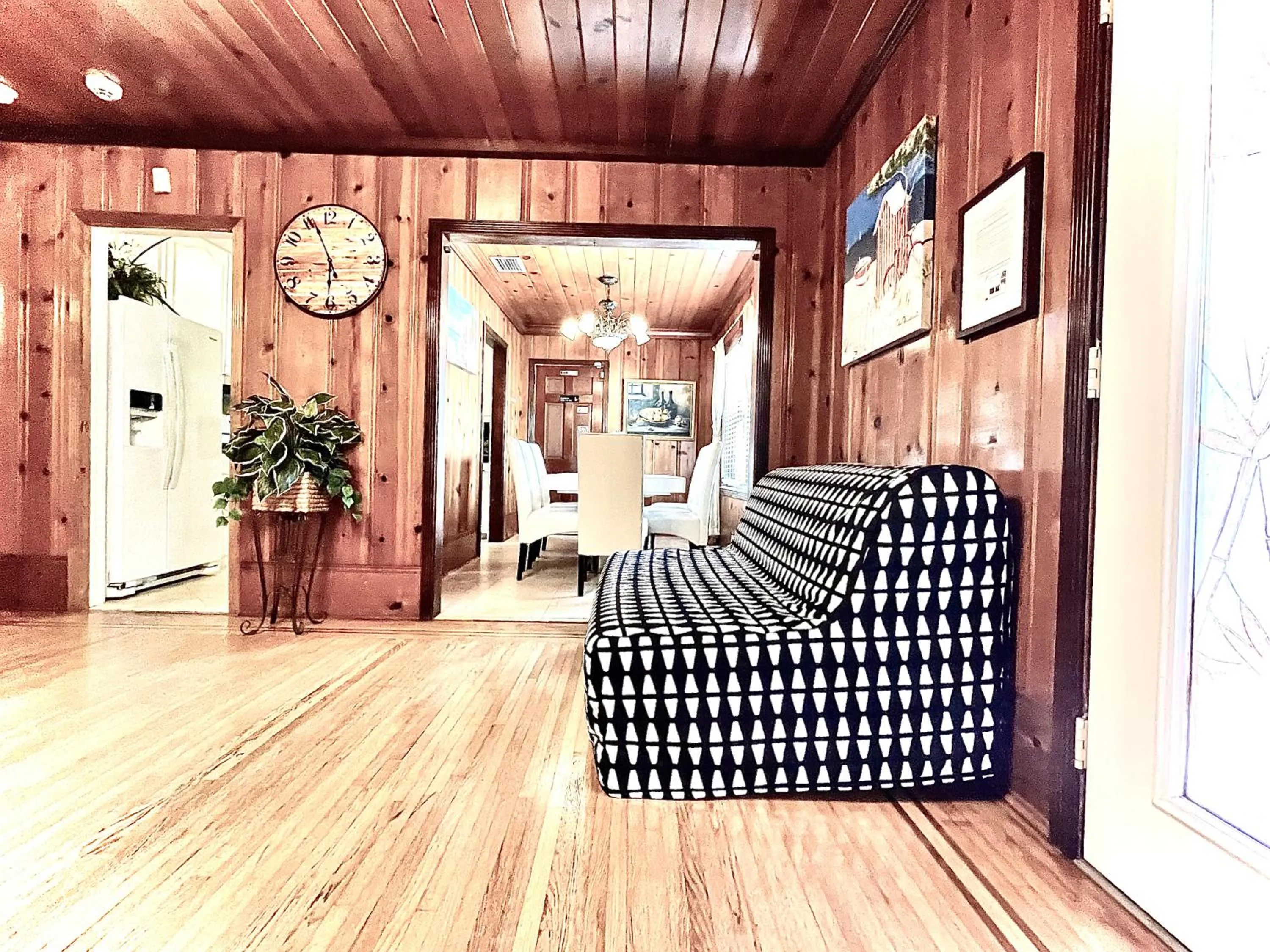 Large 4BR, 4BA House Beach, Entertainment, Nightlife