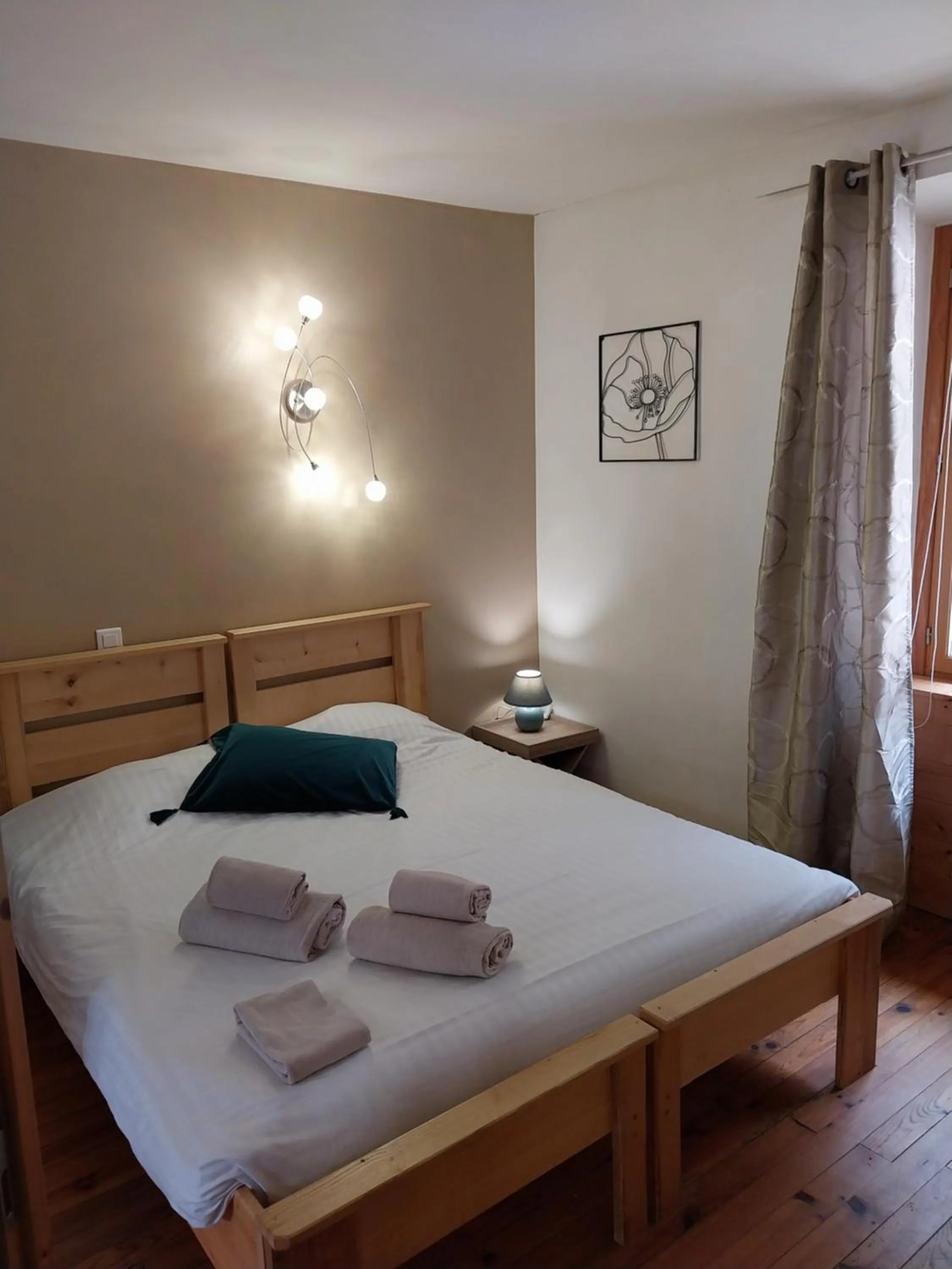 Double Room with Terrace - single occupancy in Auberge de Portout