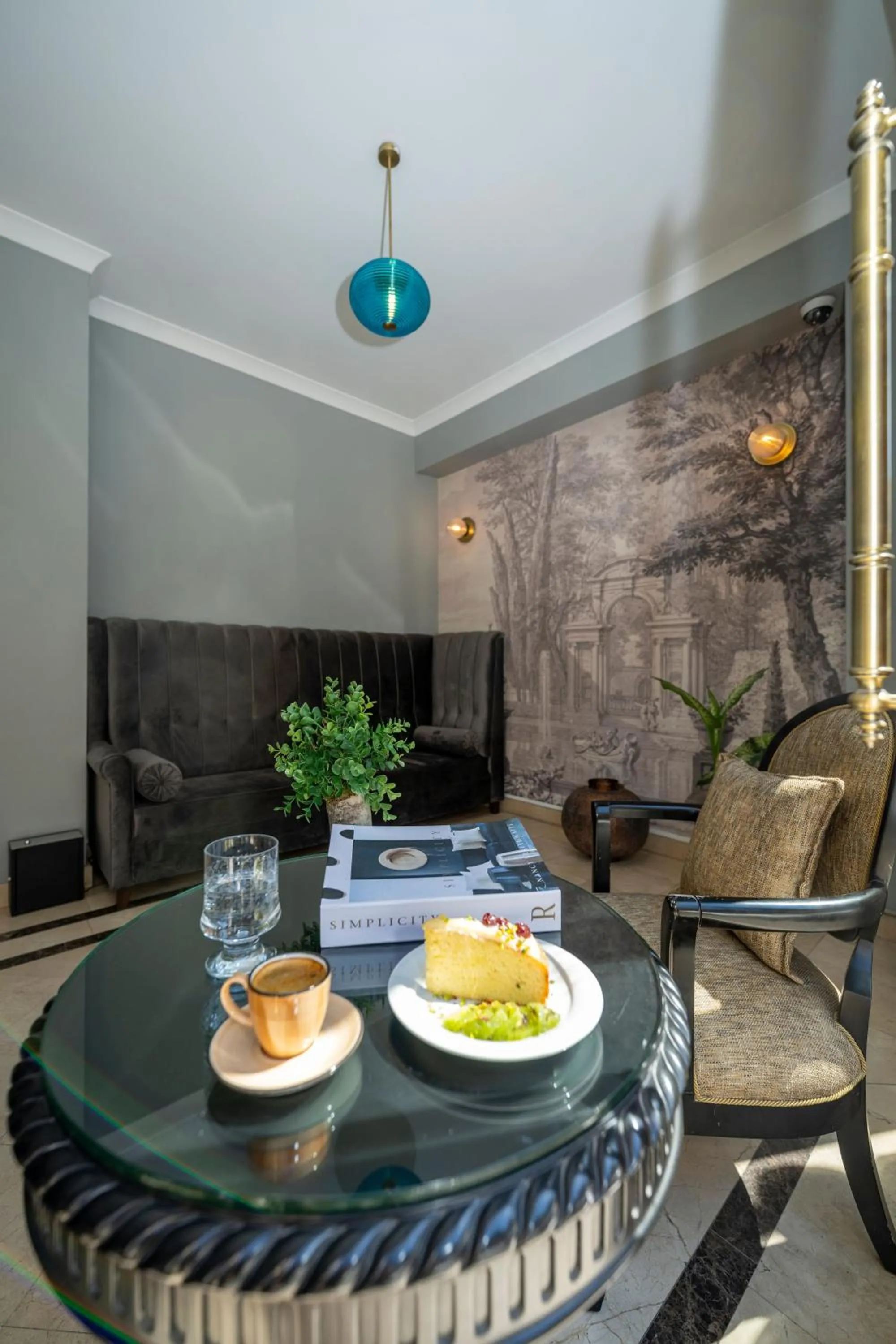 Lobby or reception in Raymond Blue Hotel