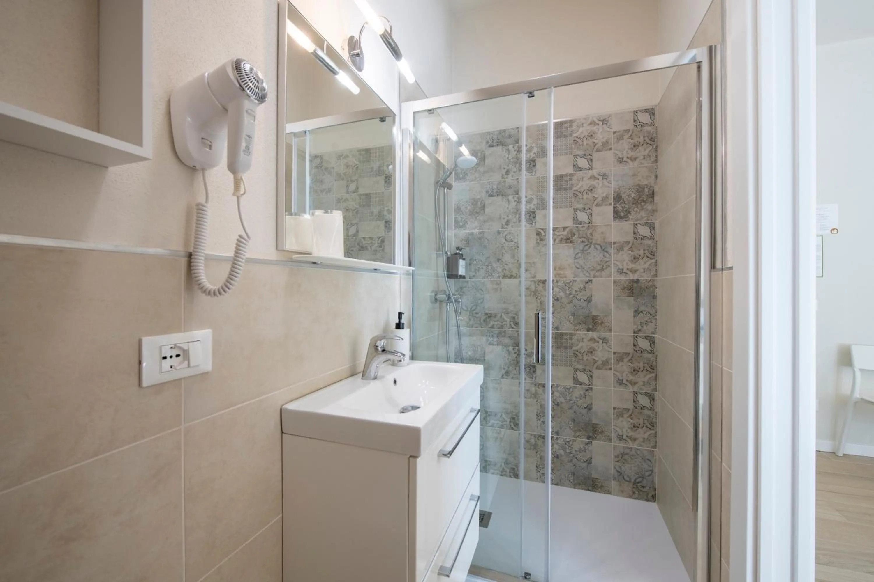 Shower in B&B Al Parco