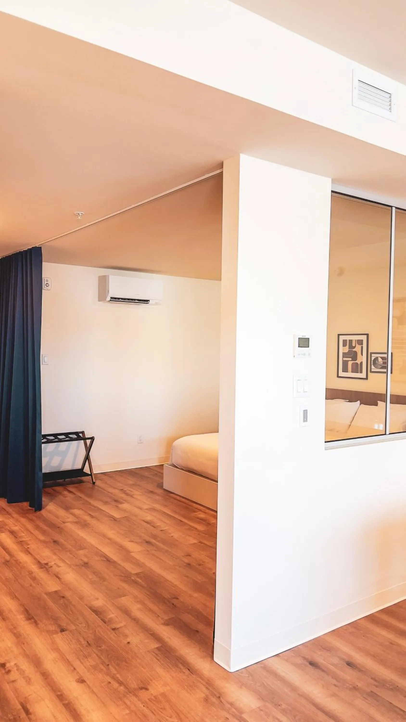 air conditioner in Terminus Hôtel