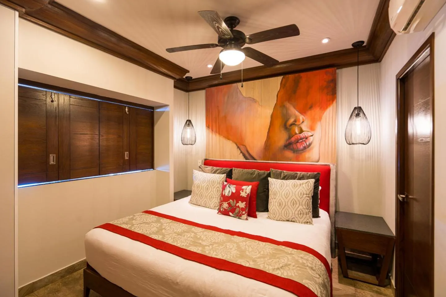 Bed in Pinnacle Resorts 220