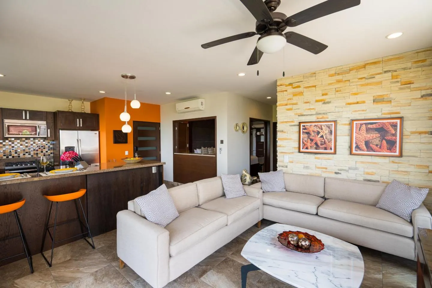 Living room in Pinnacle Resorts 220