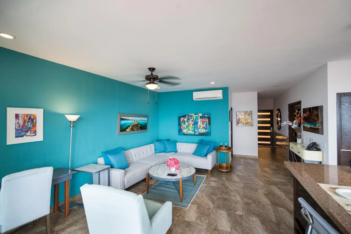 Living room in Pinnacle Resorts 220