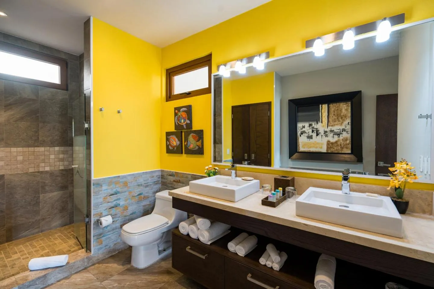 Bathroom in Pinnacle Resorts 220