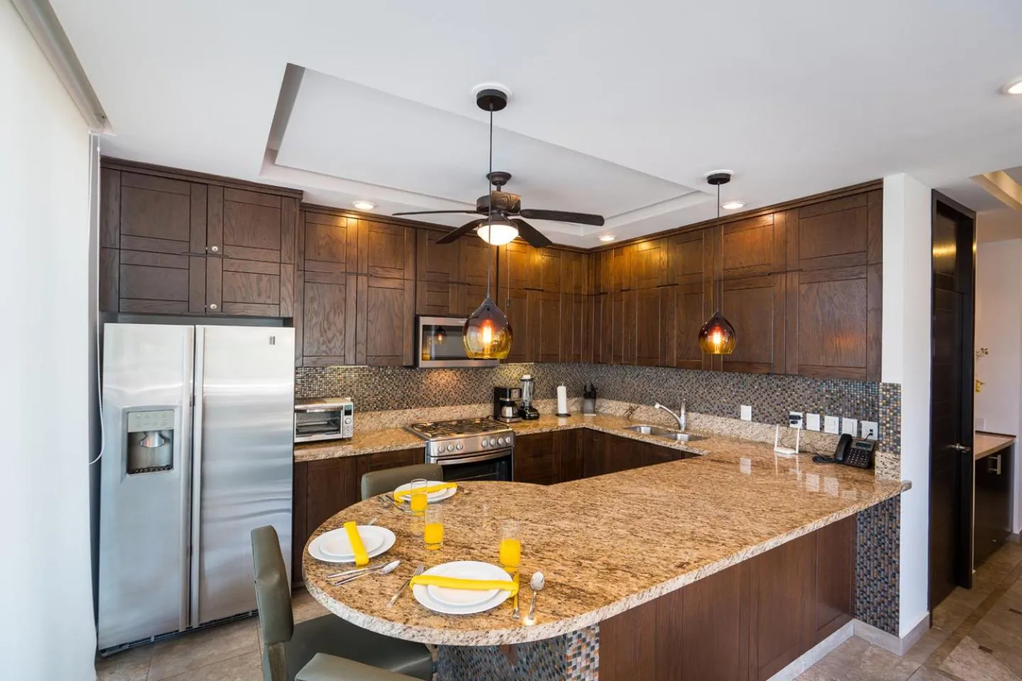 Kitchen or kitchenette in Pinnacle Resorts 180