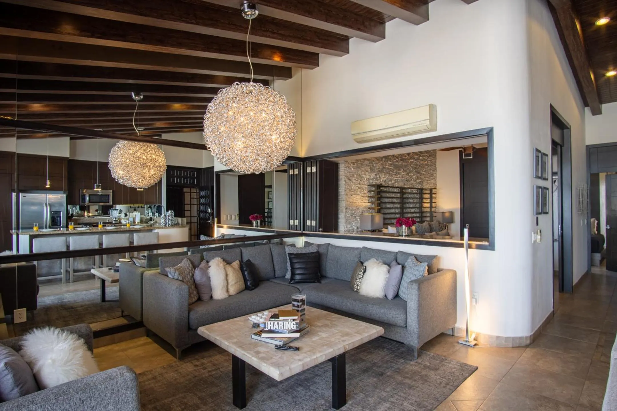 Living room in Pinnacle Resorts 180