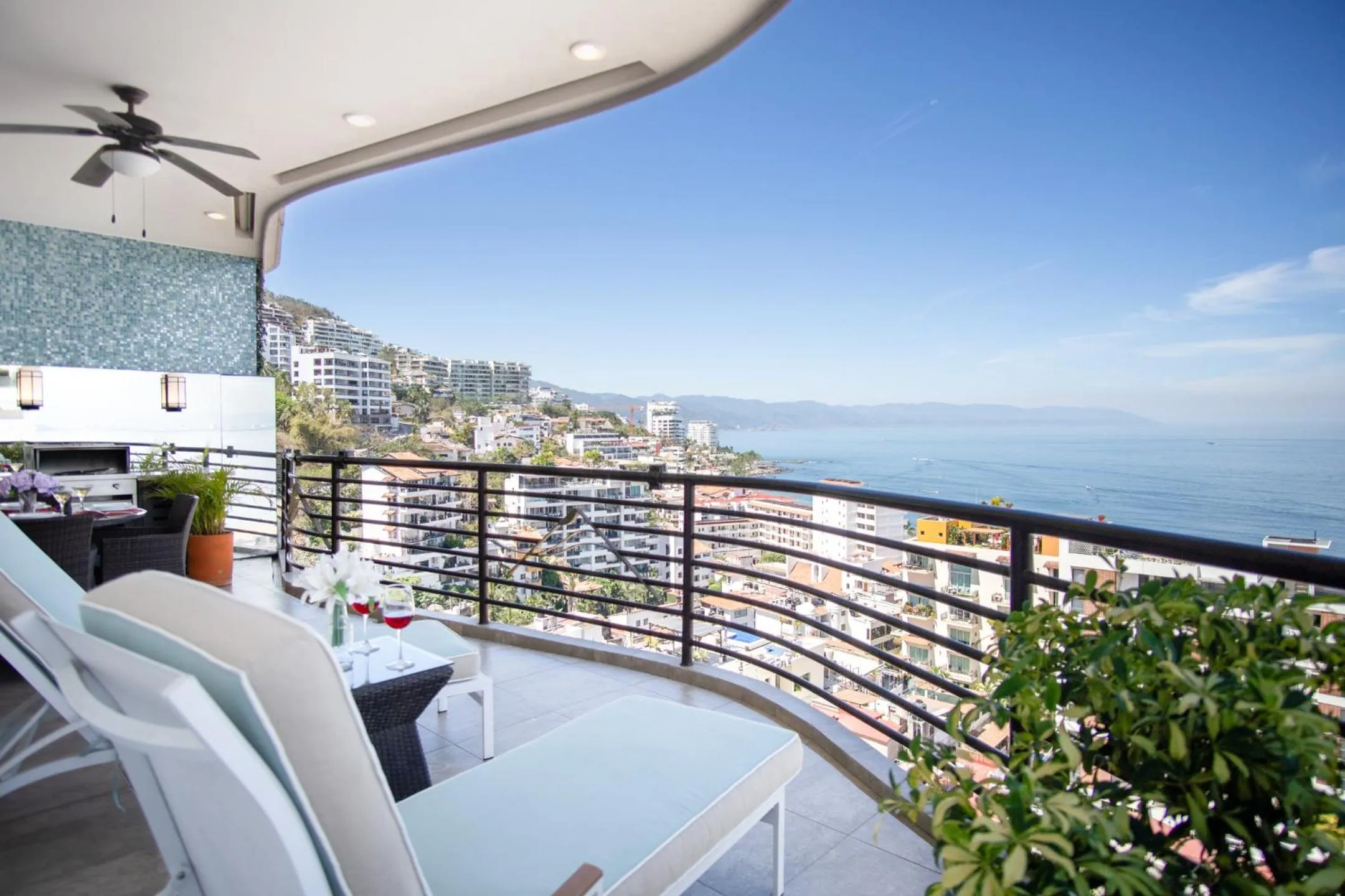 Balcony/Terrace in Pinnacle Resorts 180