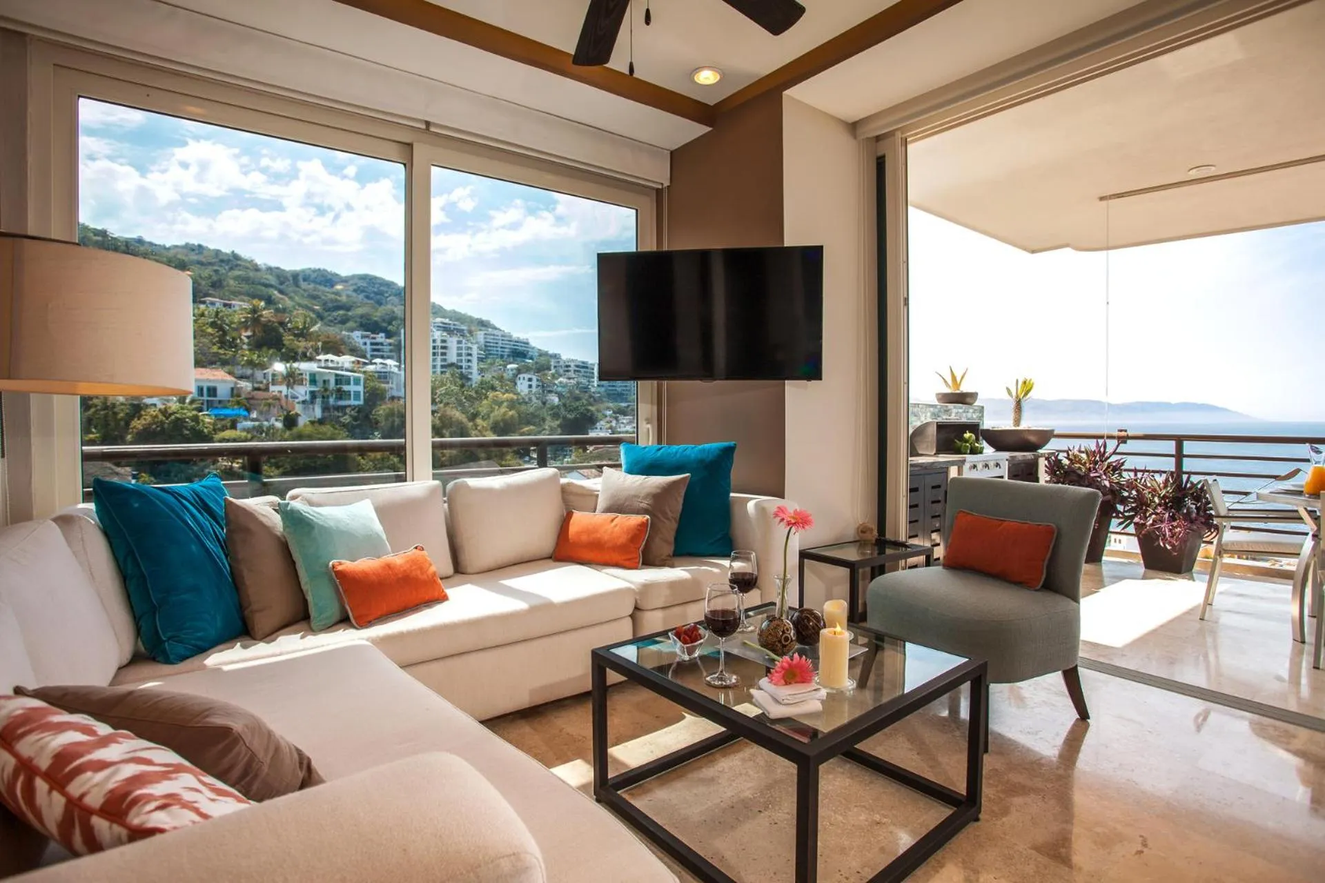 Living room in Pinnacle Resorts 180