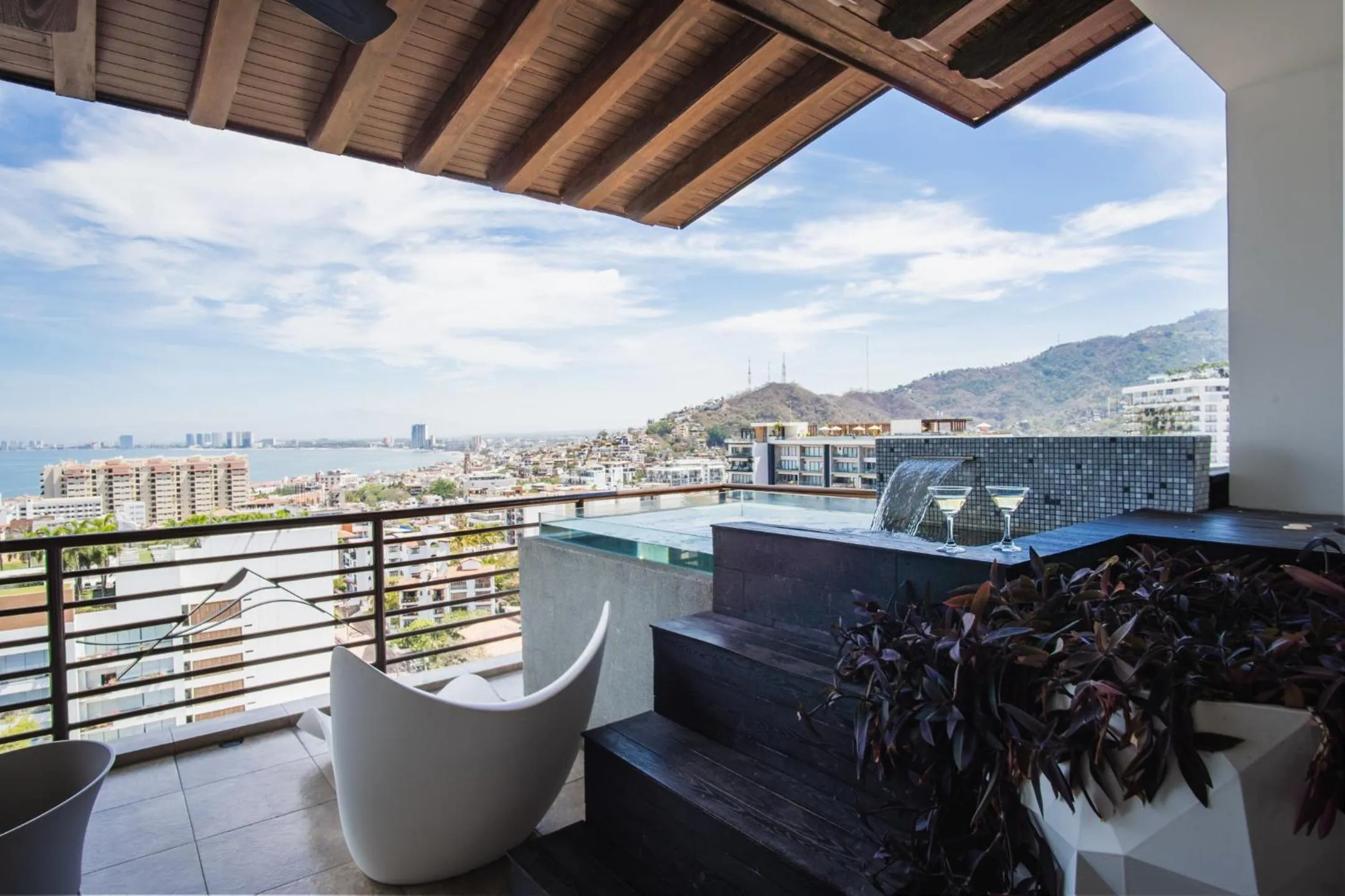 Balcony/Terrace in Pinnacle Resorts 180