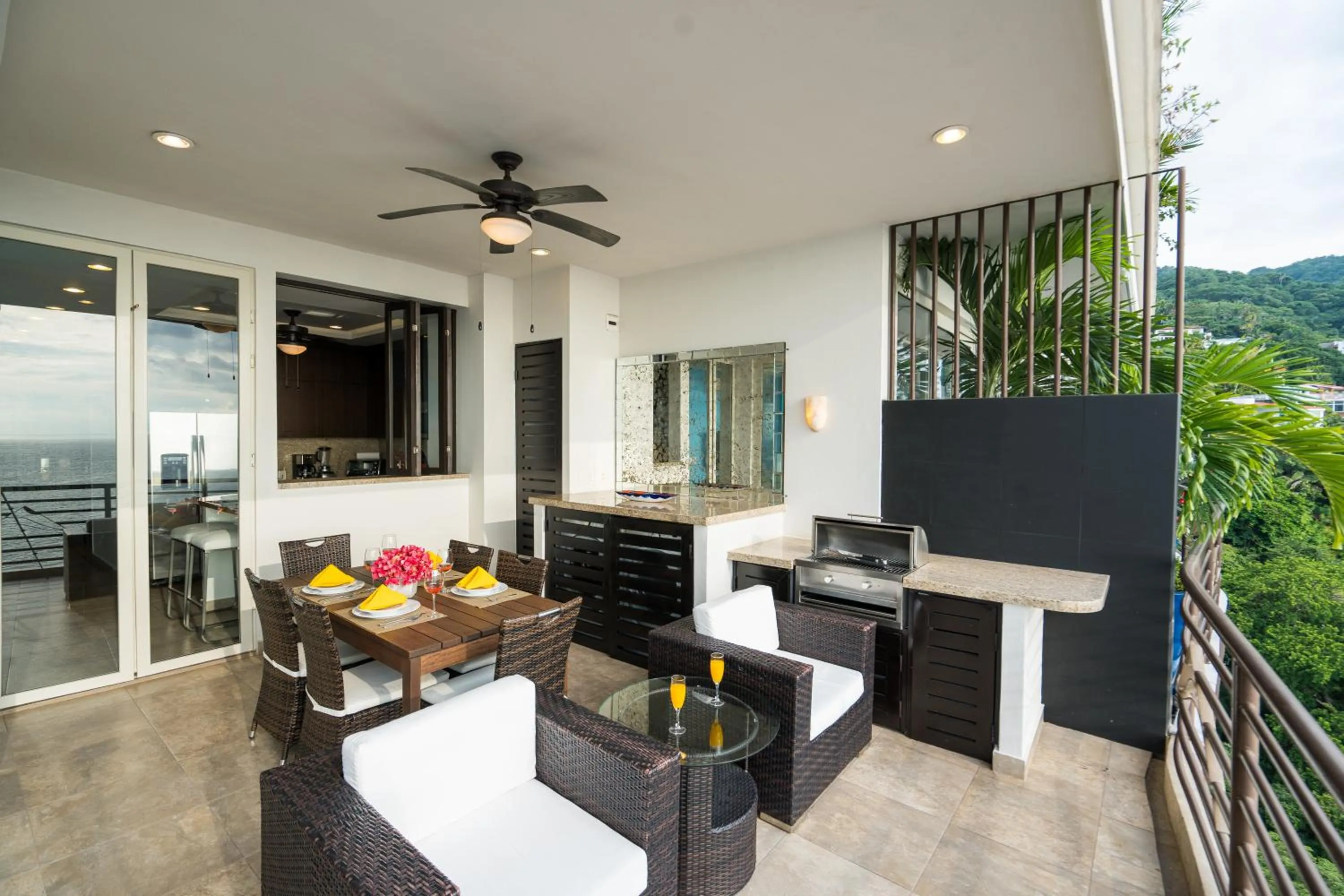 Balcony/Terrace in Pinnacle Resorts 180