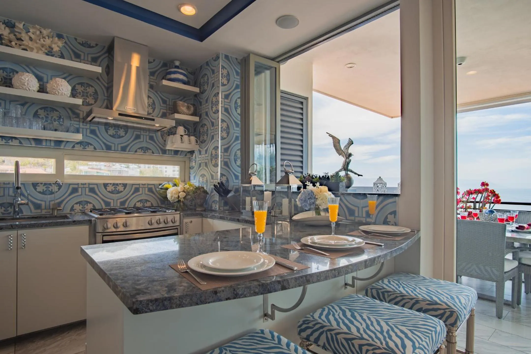 Kitchen or kitchenette in Pinnacle Resorts 180