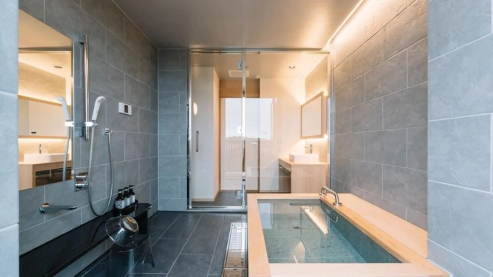 Open Air Bath in Kurhouse Shirahama