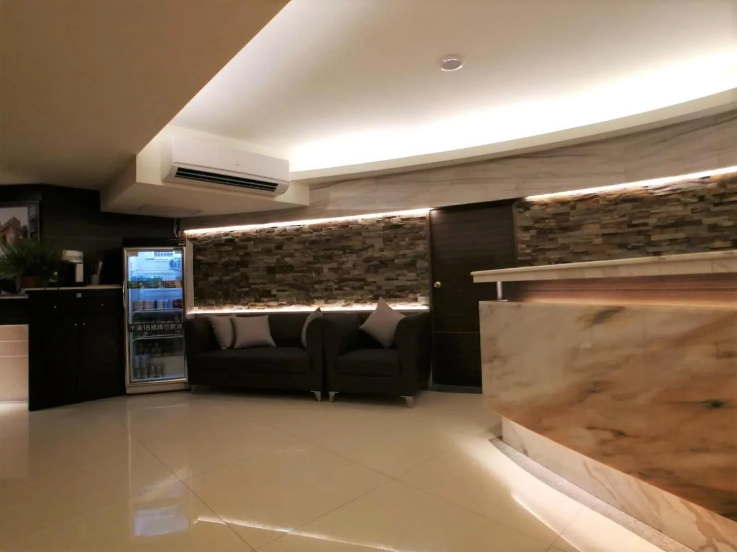 Lobby or reception in Michelle hotel