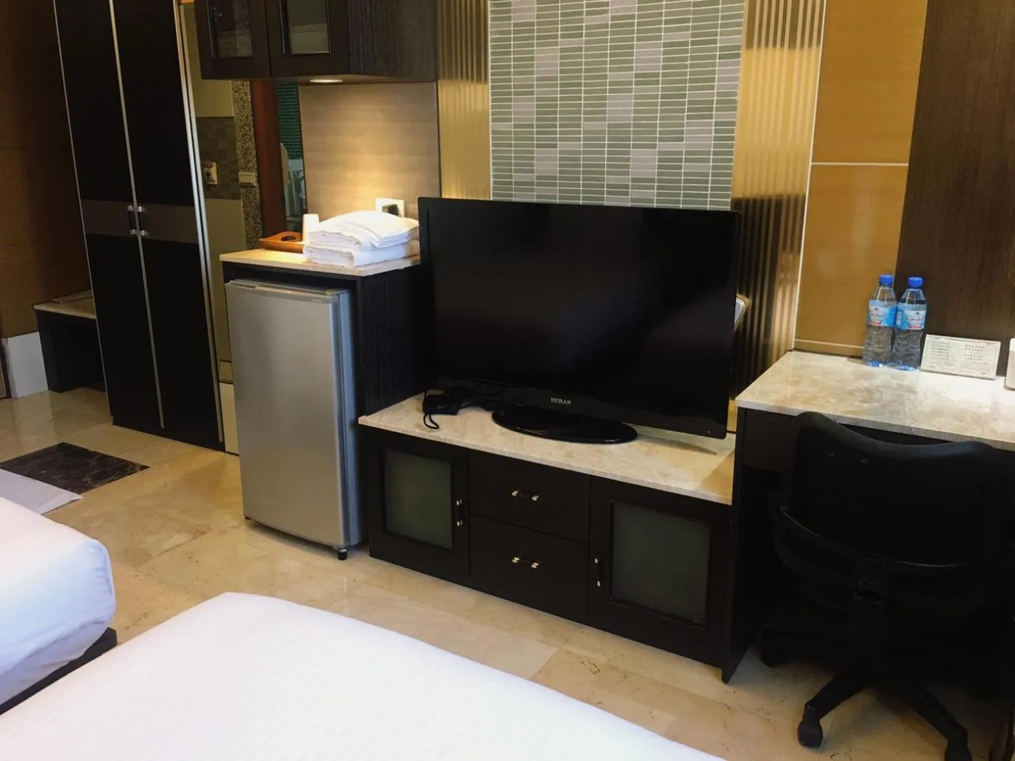 TV and multimedia, Bed in Michelle hotel