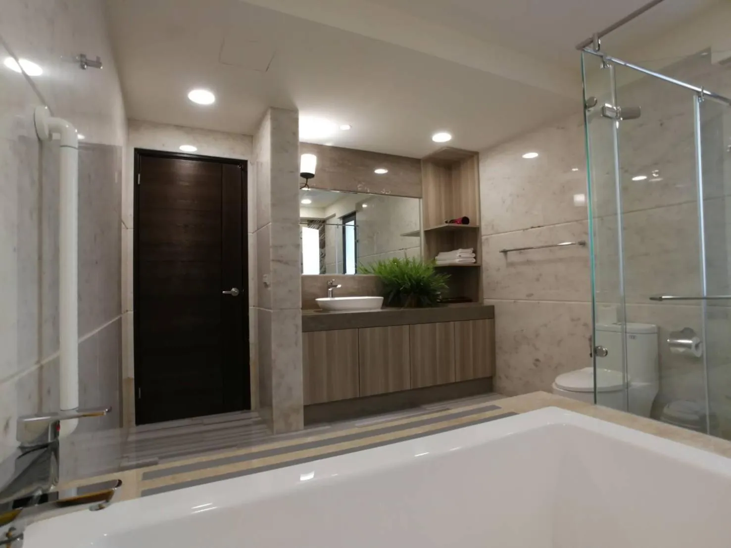 Shower in Michelle hotel