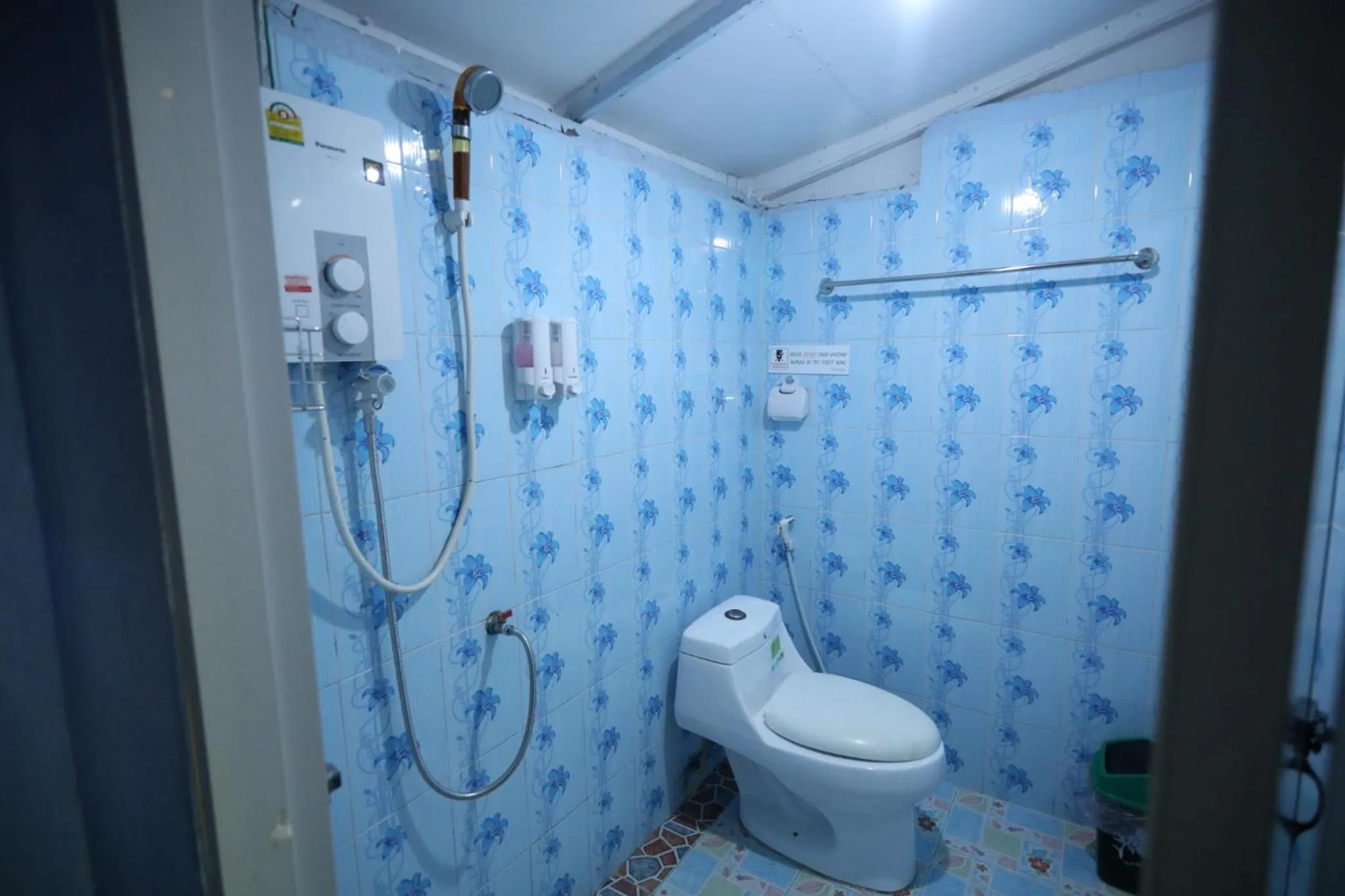 Bathroom in Mata Guesthouse