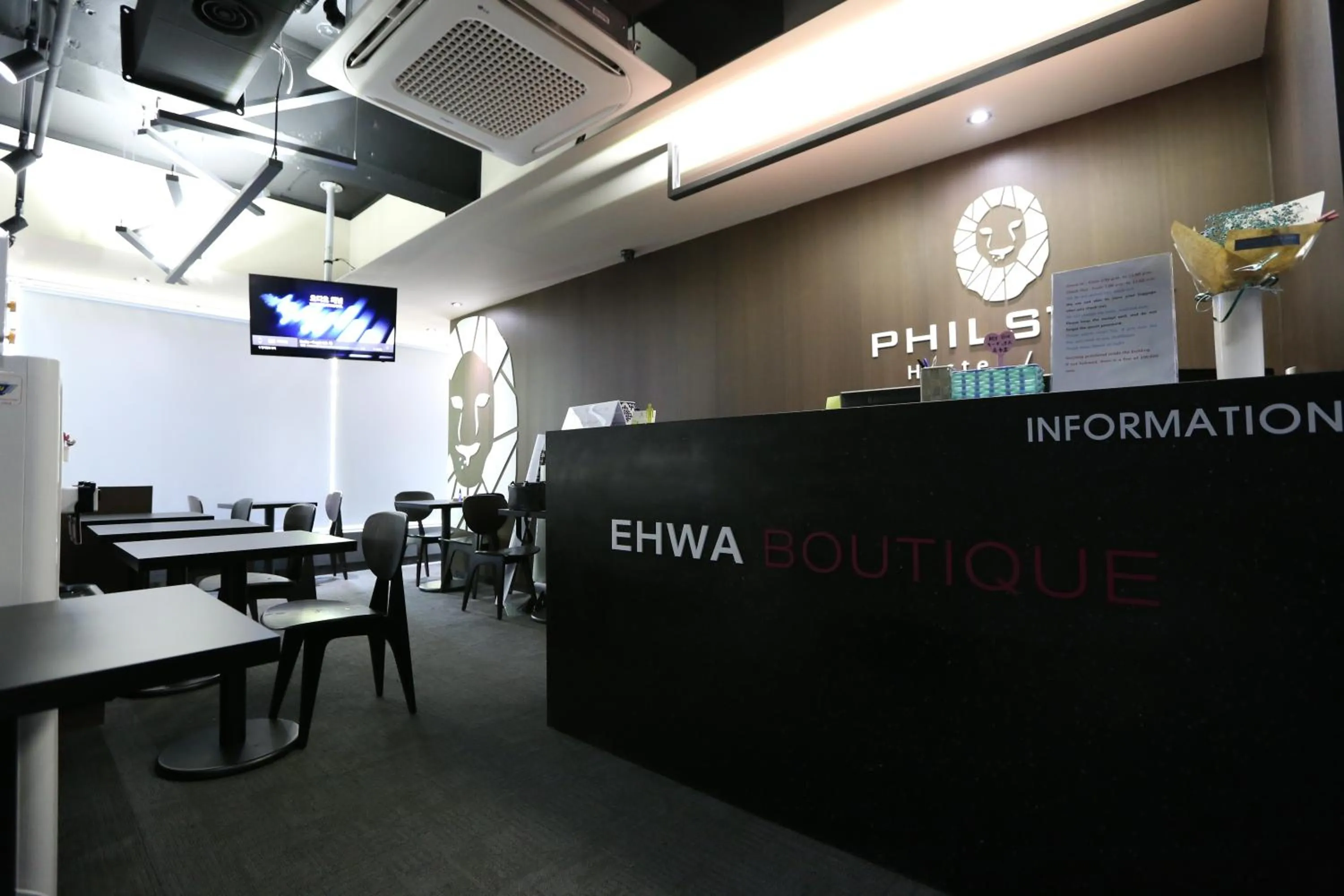 Lobby or reception in Philstay Ehwa Boutique - Female Only