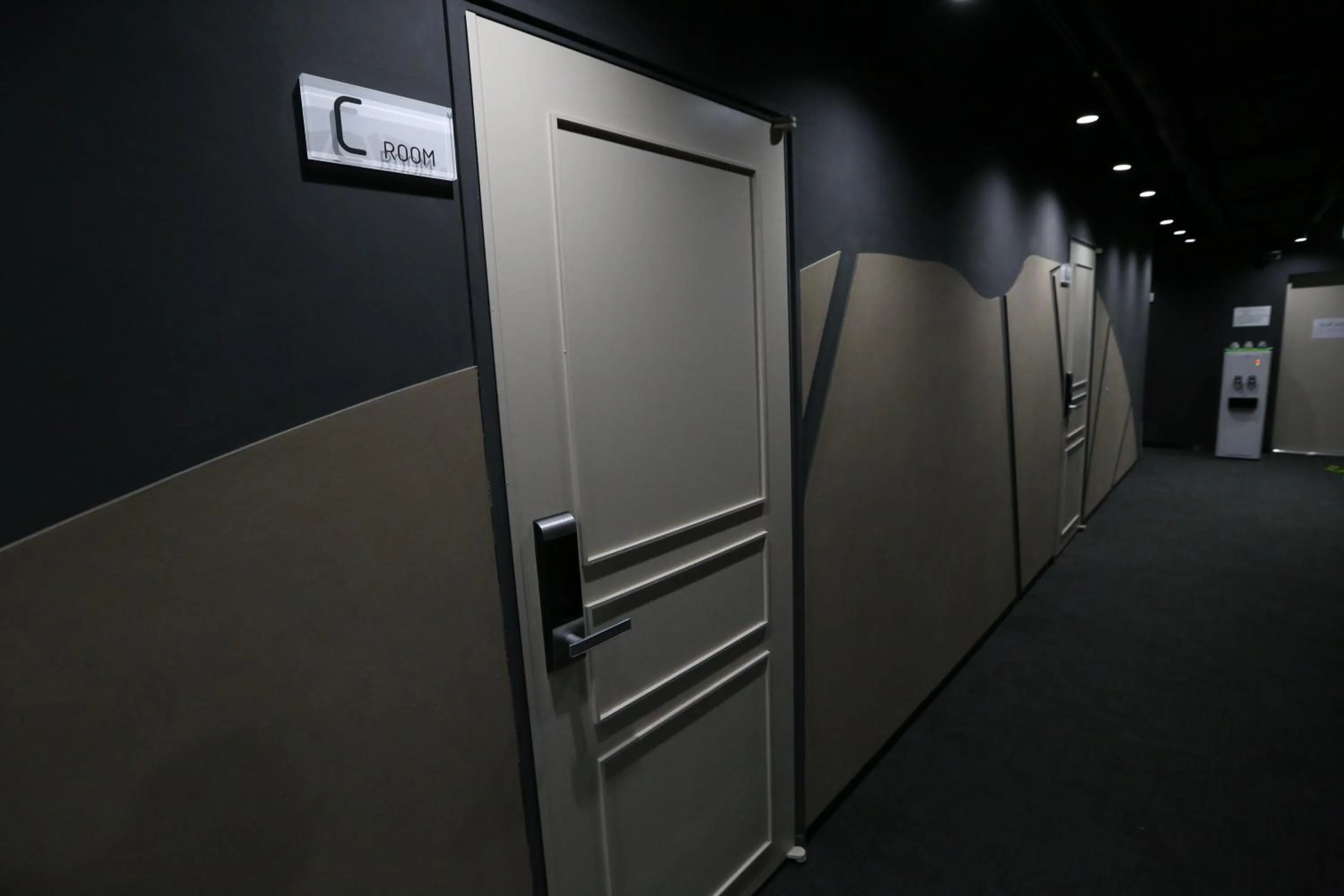 Decorative detail in Philstay Ehwa Boutique - Female Only