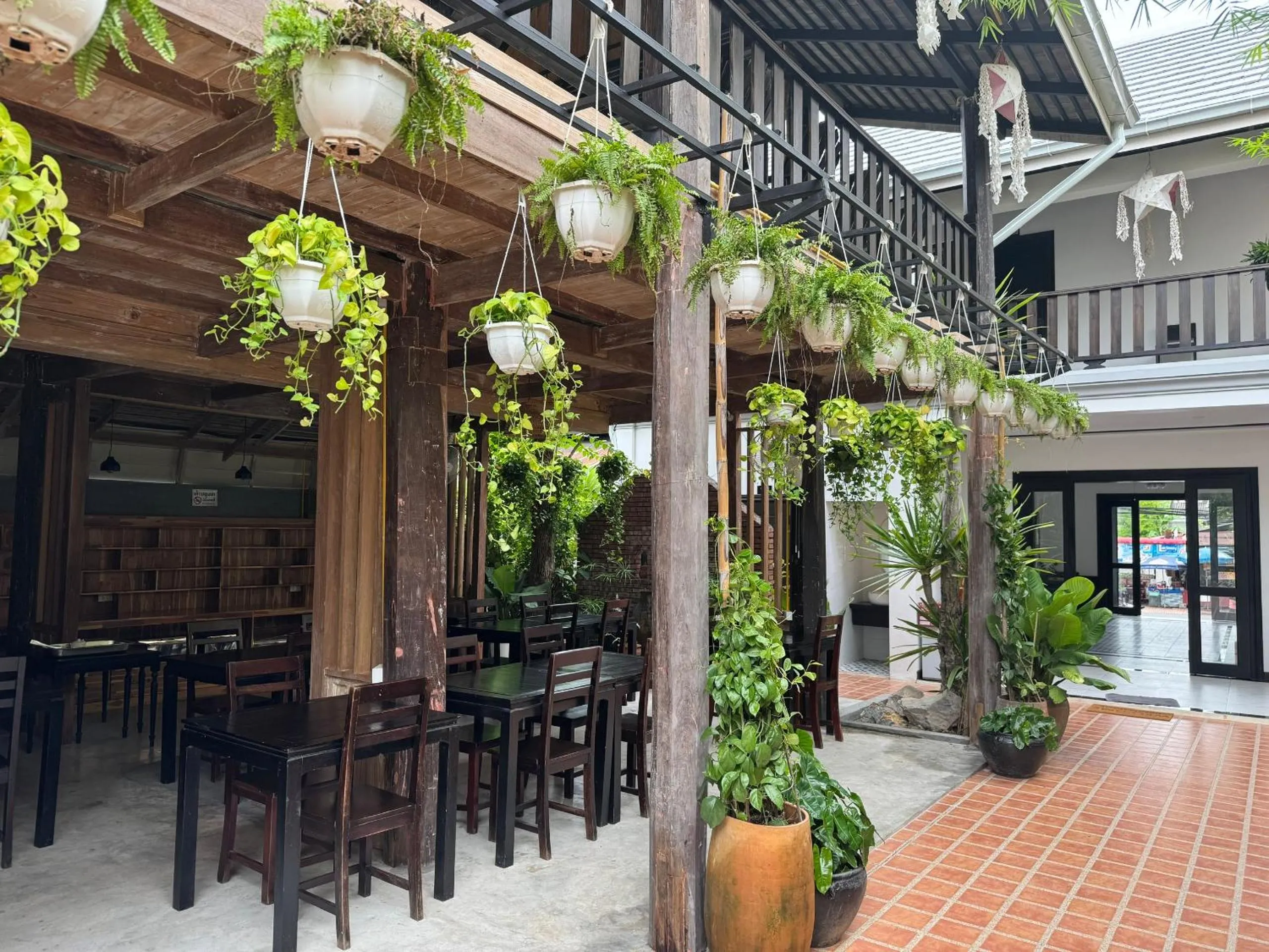Restaurant/places to eat in Luang Prabang Vang Luang Hotel