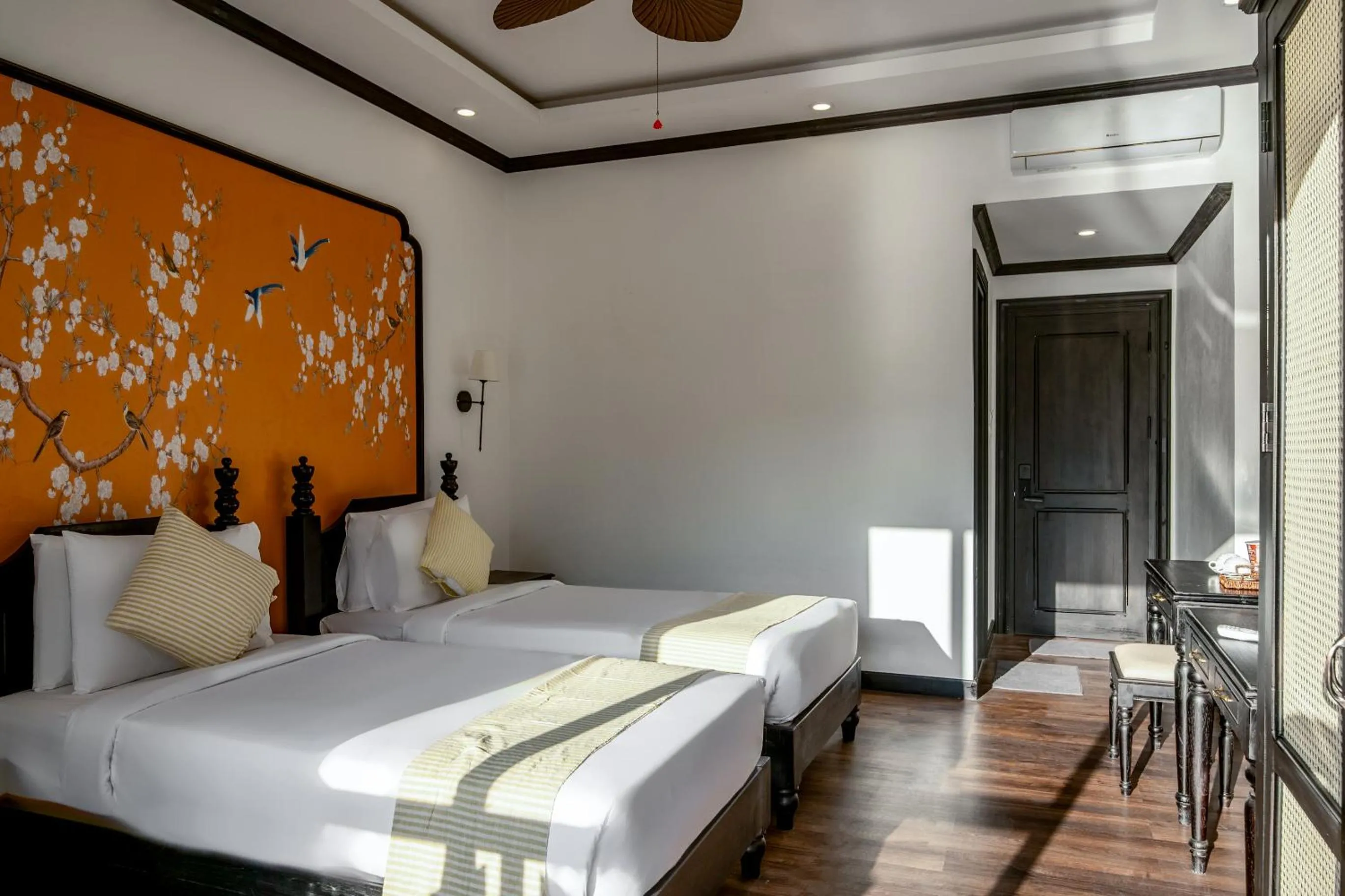Photo of the whole room, Bed in Luang Prabang Vang Luang Hotel