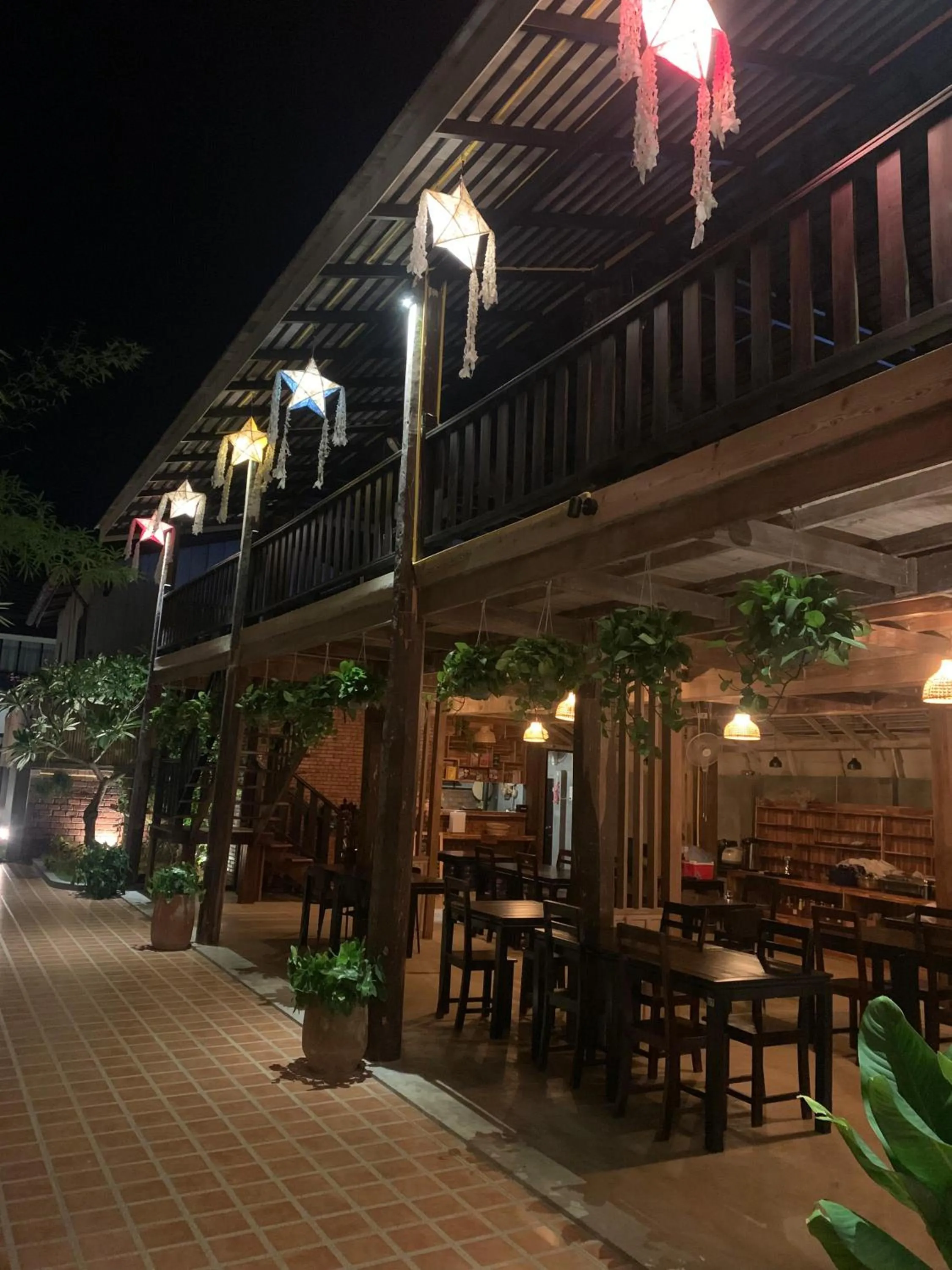Restaurant/places to eat in Luang Prabang Vang Luang Hotel