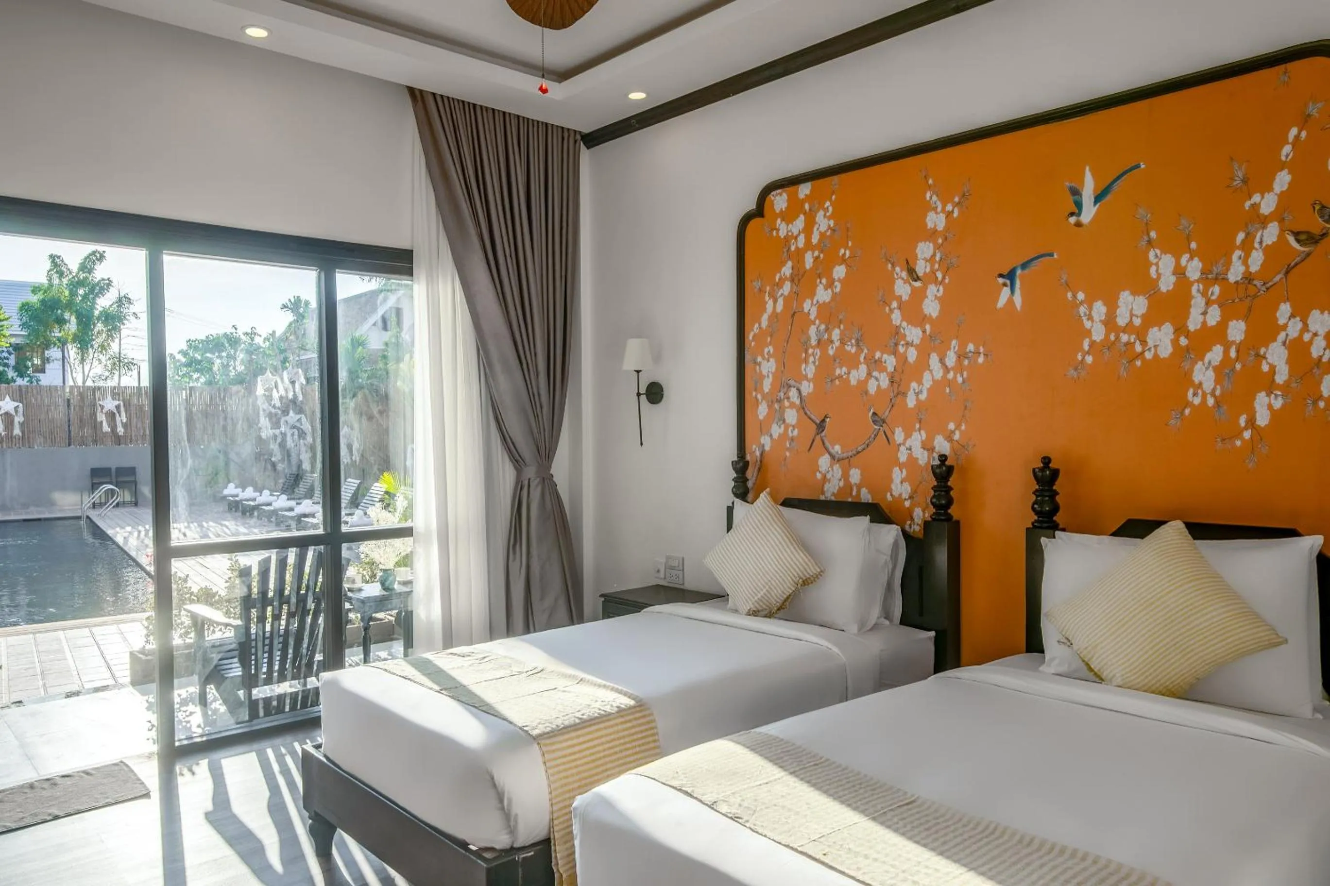 Bed in Luang Prabang Vang Luang Hotel