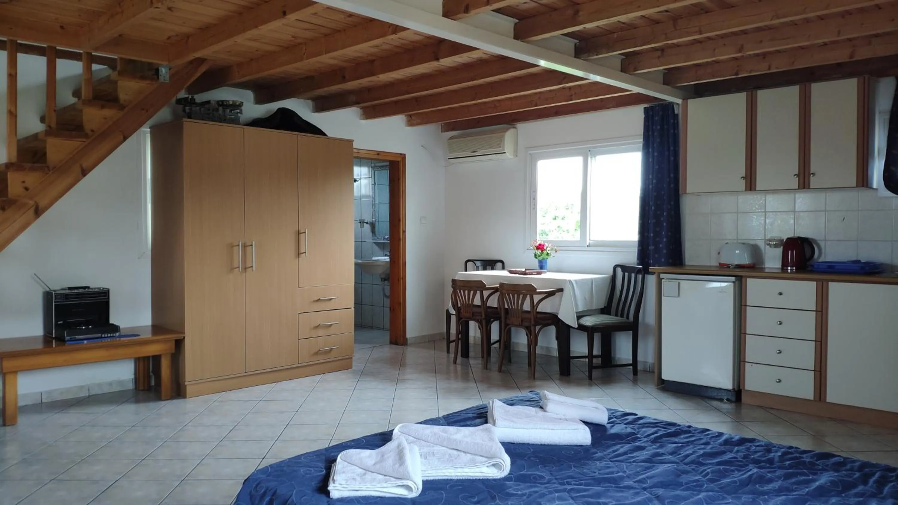 Kitchen or kitchenette in Tondoris Apartments