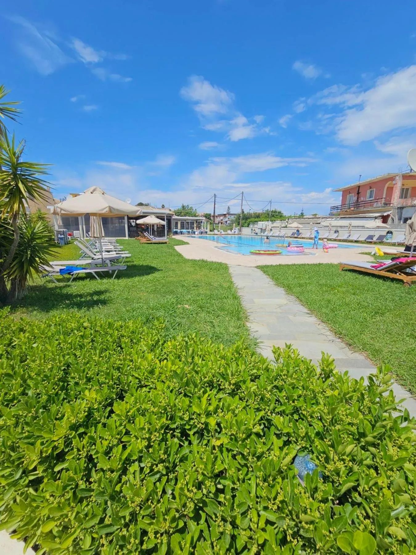 Day in Tondoris Apartments