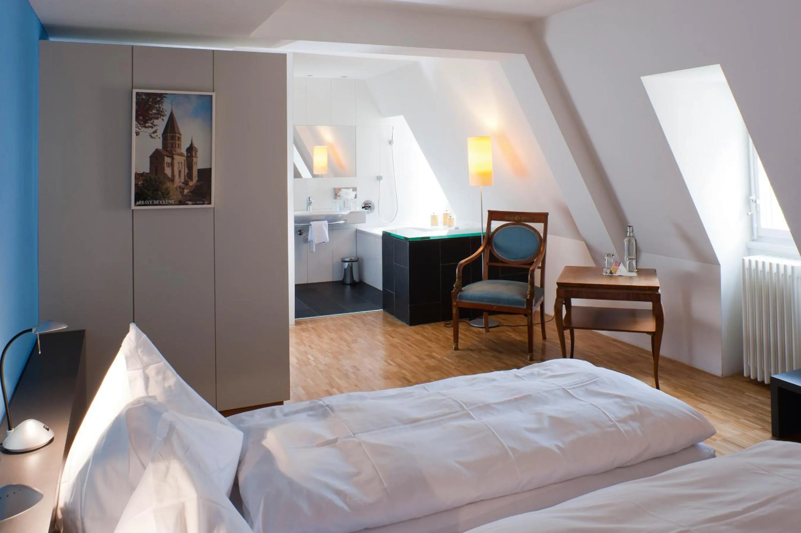 Bed in Schloss Münchenwiler