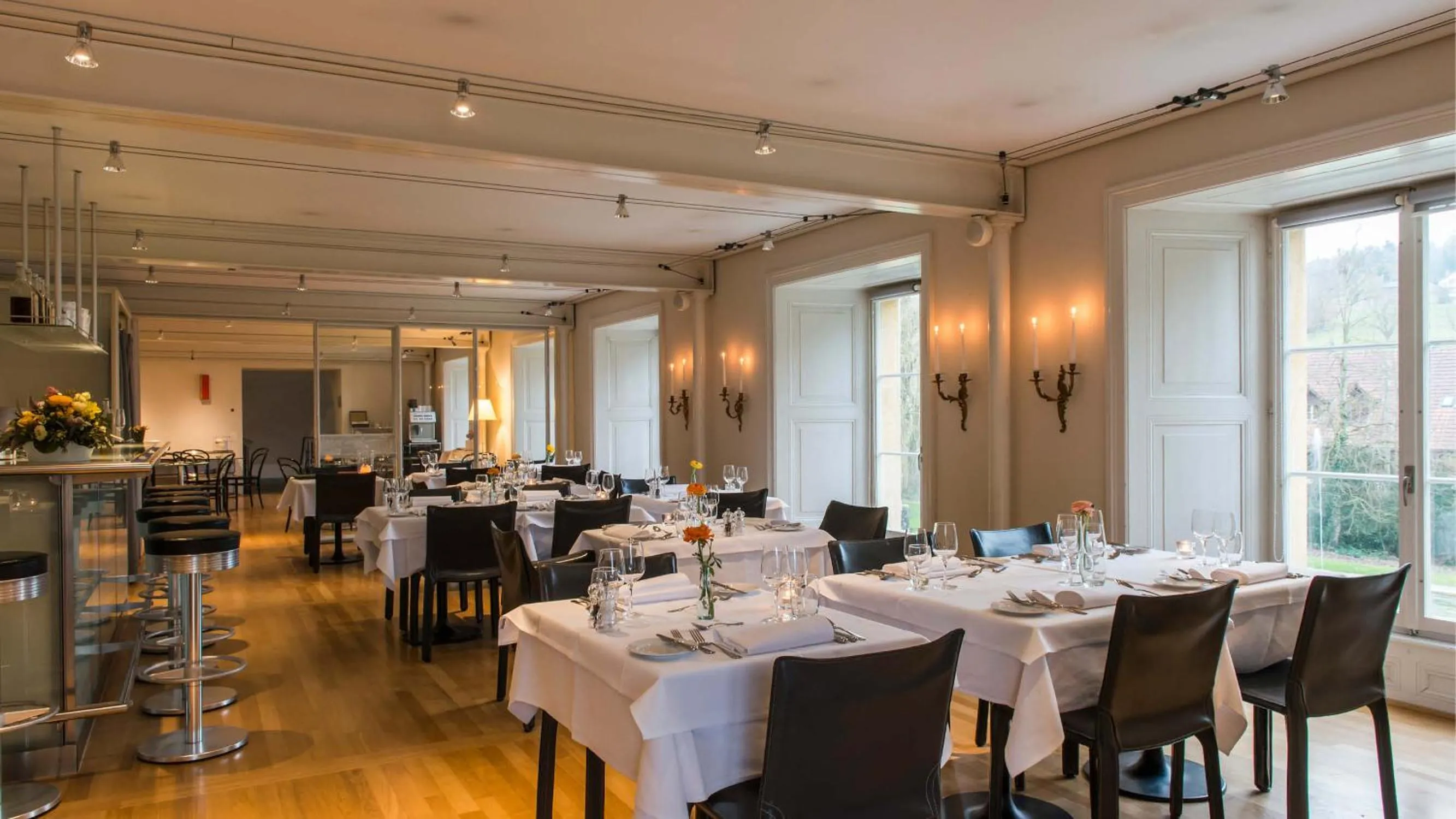 Restaurant/places to eat in Schloss Münchenwiler