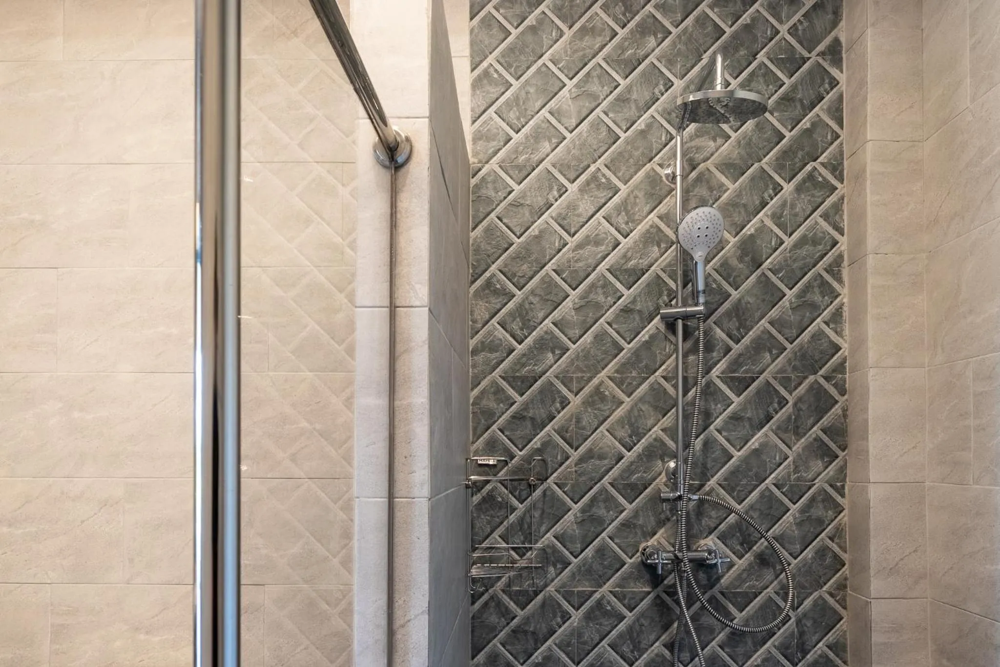 Shower in Pan Ville Resort