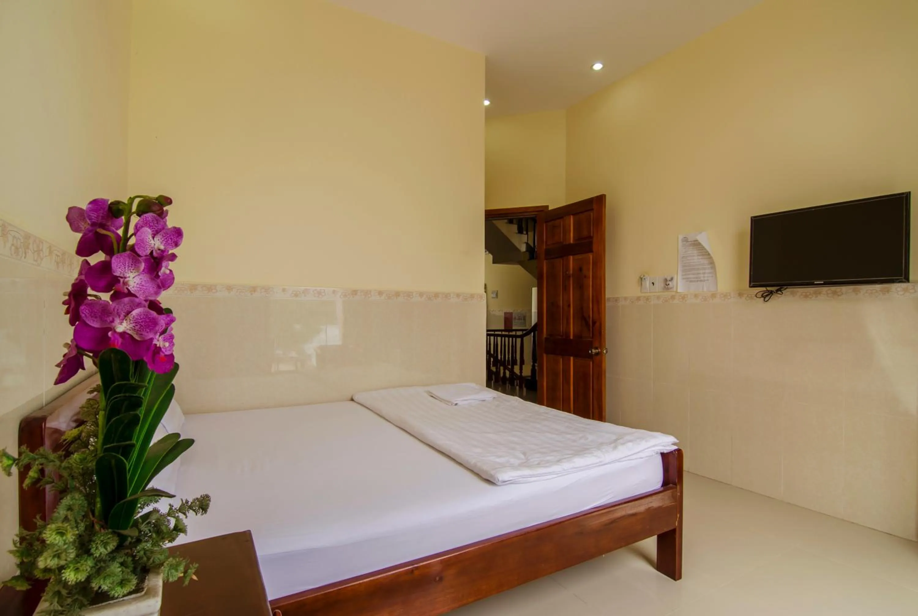 Bed in Kim Hồng Nhật Guest House