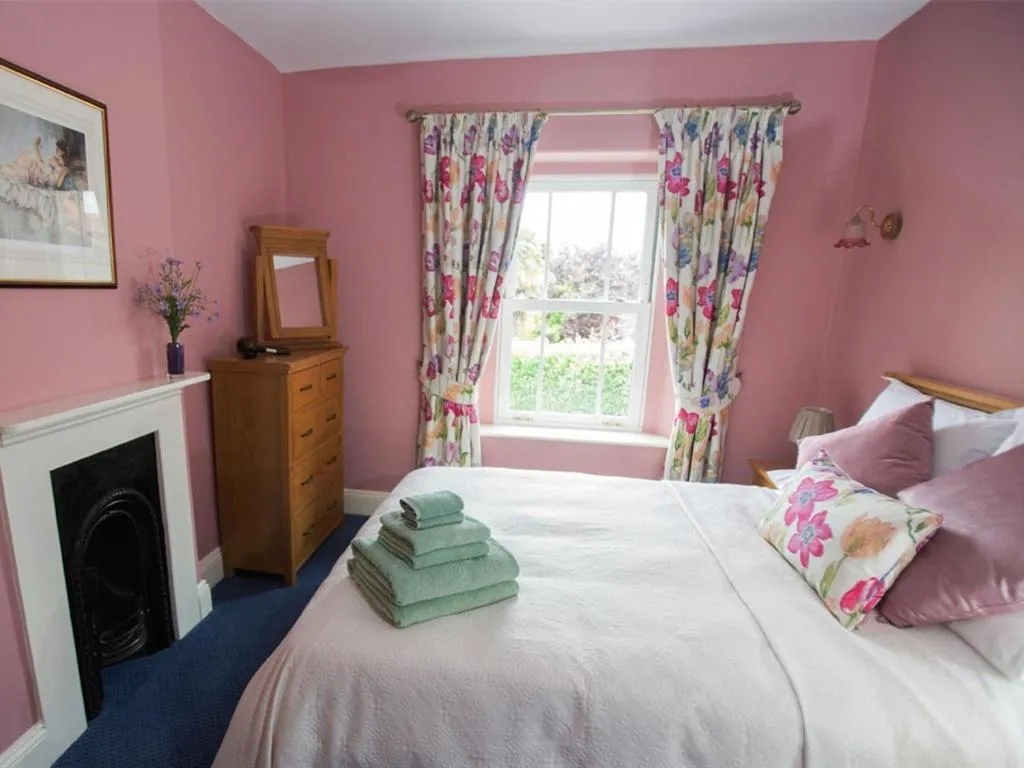 Bedroom, Bed in Withy Cottages