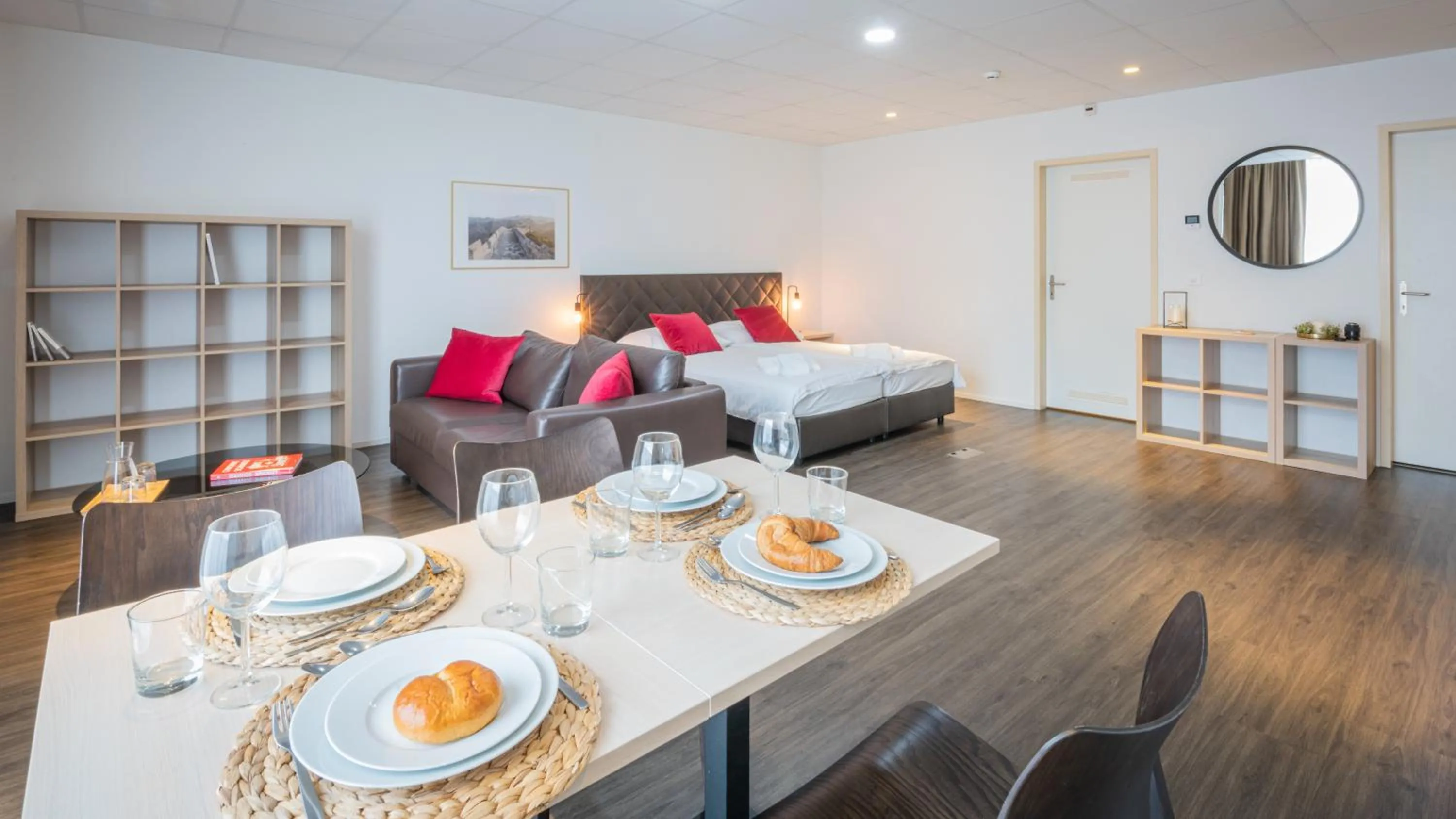 Bed in Los Lorentes Hotel Bern Airport