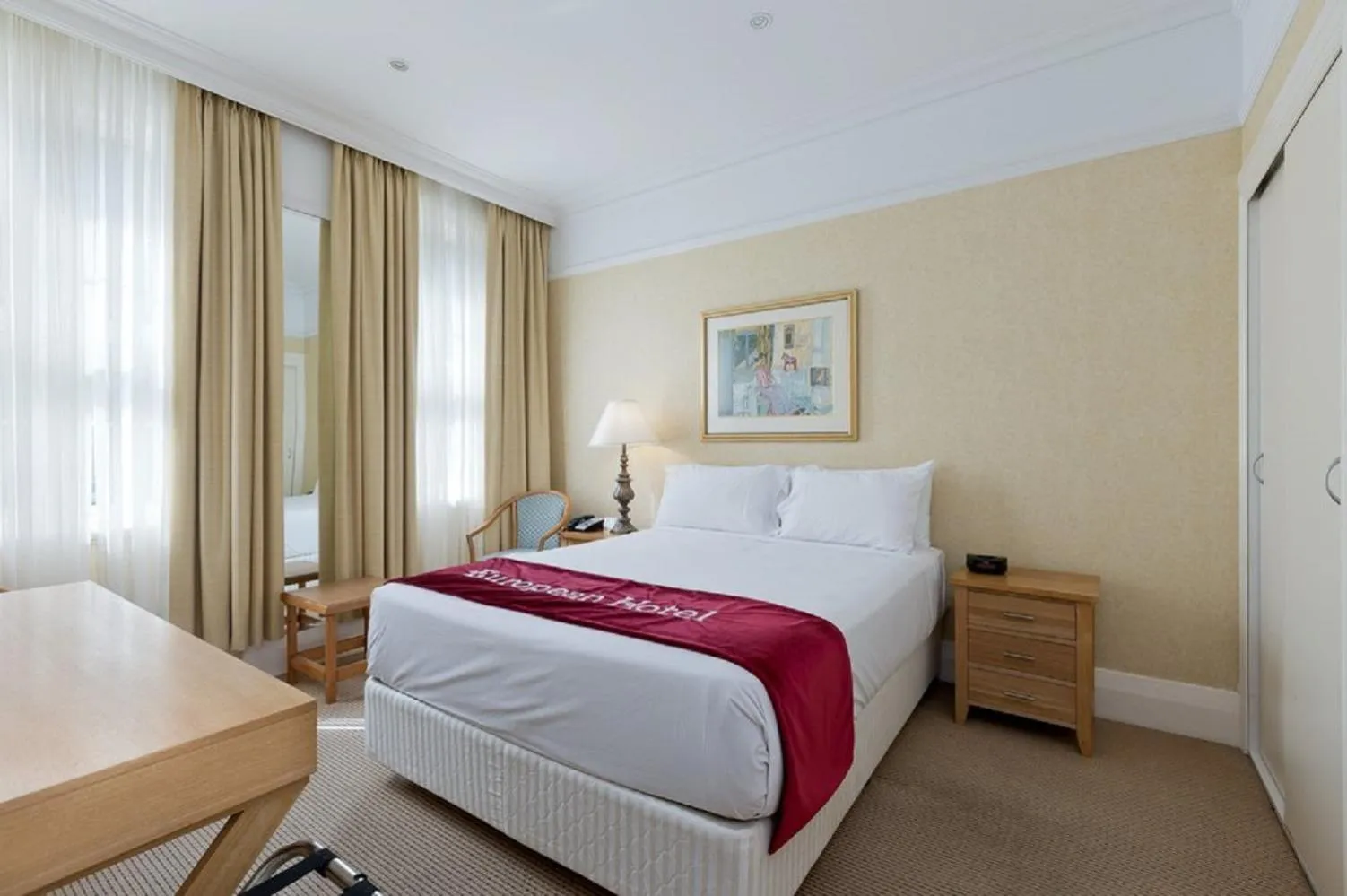 Bed in Hotel The Teo Near Delhi AIRPORT