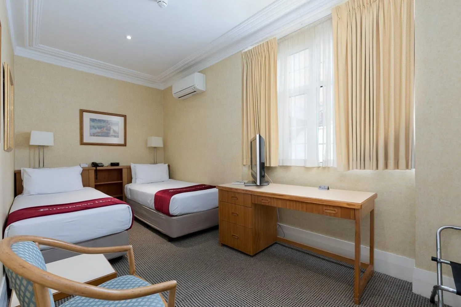 Bed in Hotel The Teo Near Delhi AIRPORT