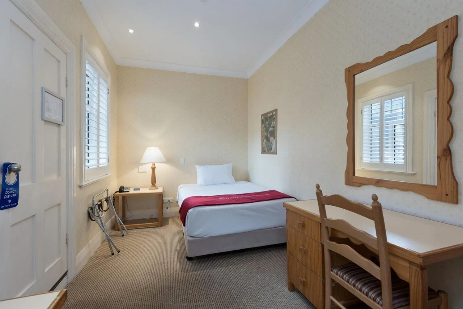 Bed in Hotel The Teo Near Delhi AIRPORT