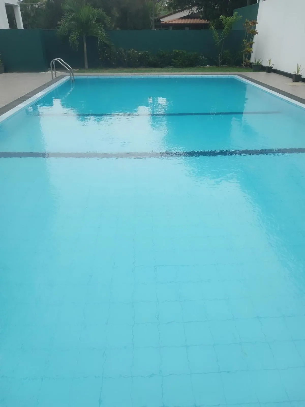 Swimming pool in Blue Spring Hotel Wadduwa