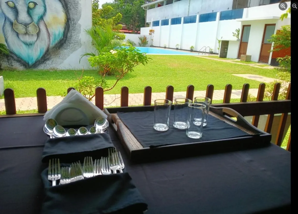 Garden view in Blue Spring Hotel Wadduwa