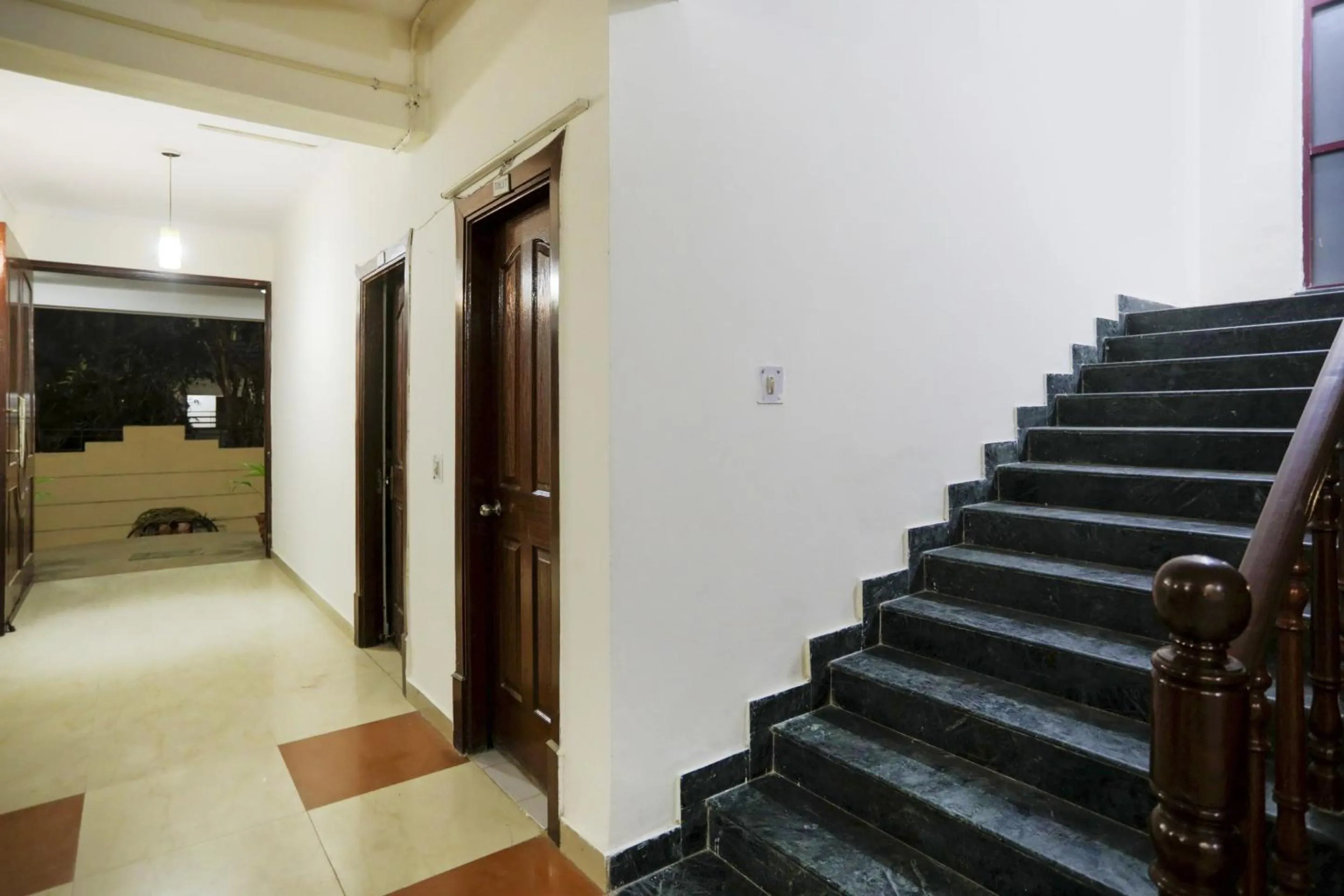 Lobby or reception in Hotel O Sunshine Near Iskcon Temple Noida